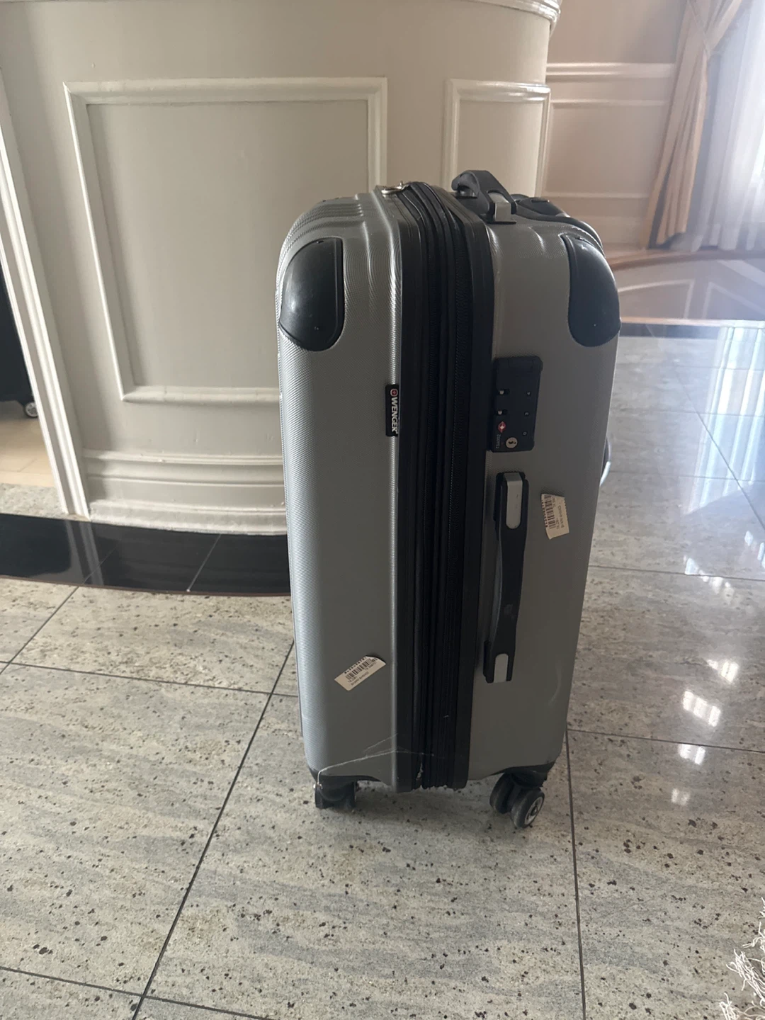 Wenger Grey Hardside Spinner Luggage - photo 2