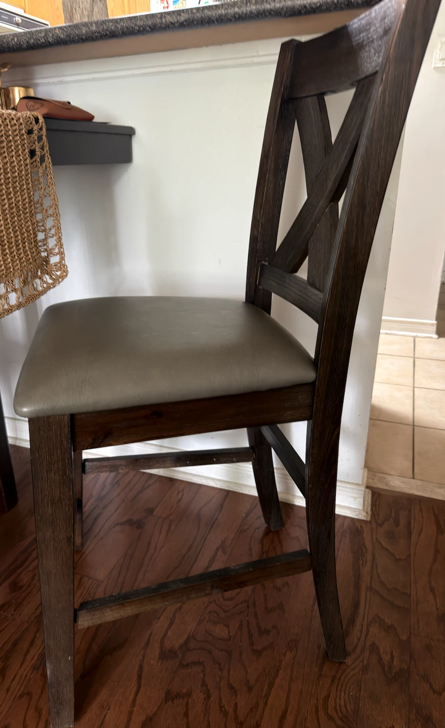 Wooden bar stool with grey seat - photo 2