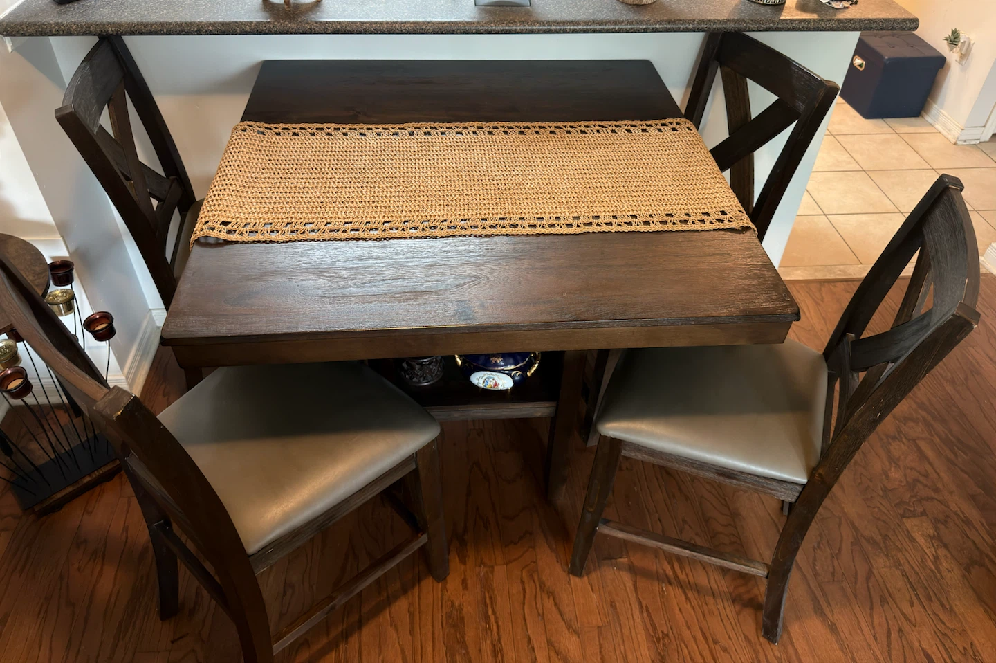 Wooden bar stool with grey seat - photo 3