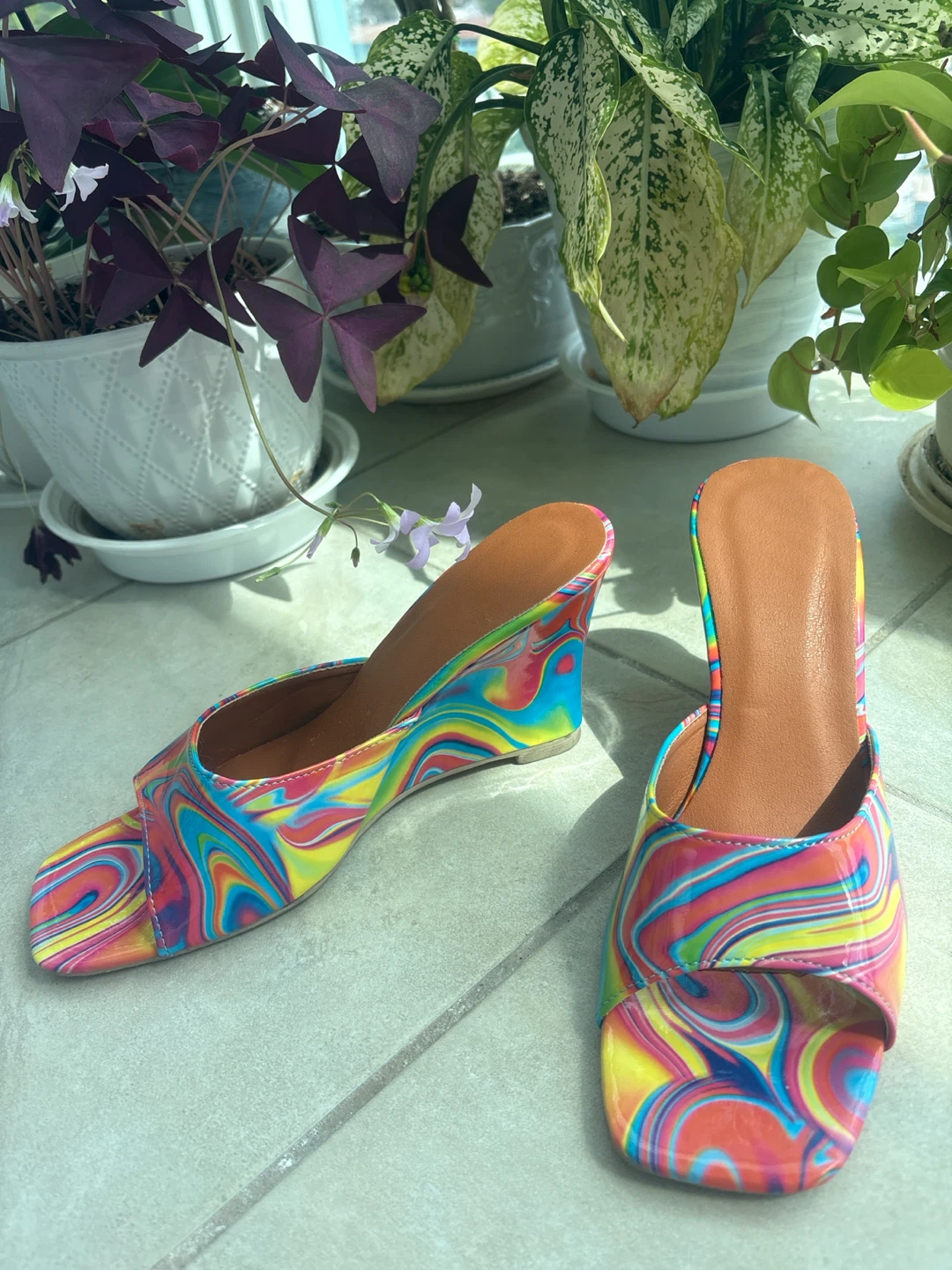 Colorful Swirl Wedge Sandals Size 40