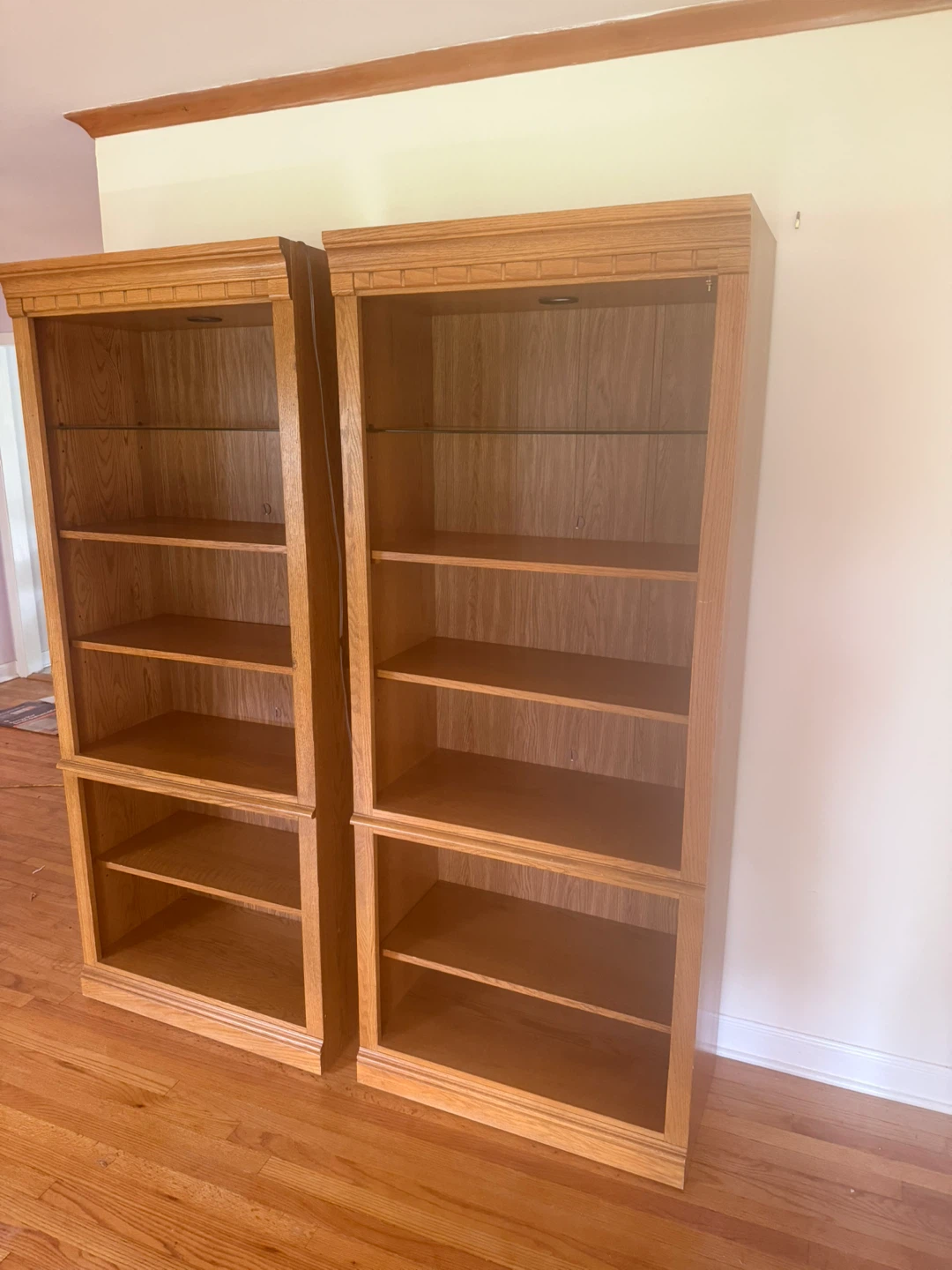 Set of 2 Wooden Bookcases - photo 2