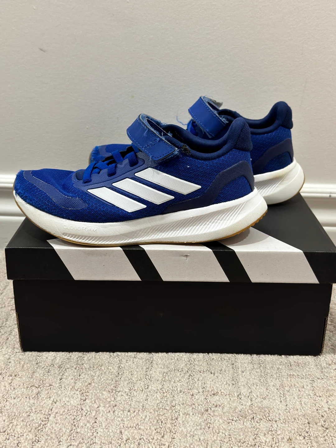 Adidas boys shoes runners size 2 - photo 3