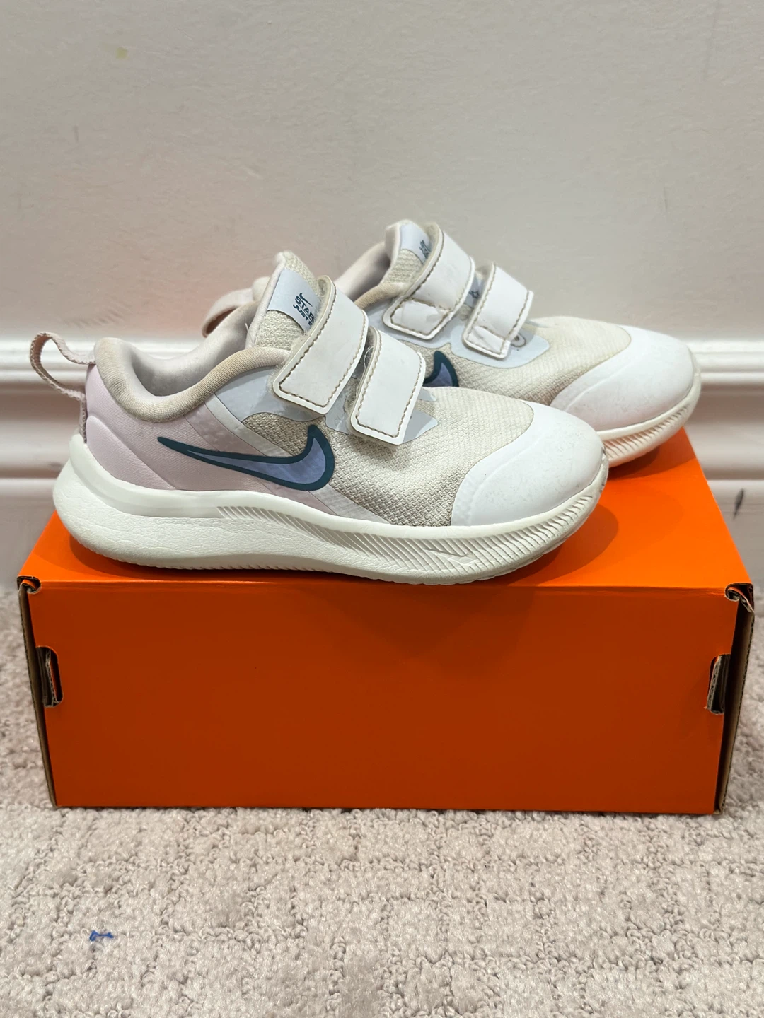 Nike Infant shoes runners 6C - photo 3