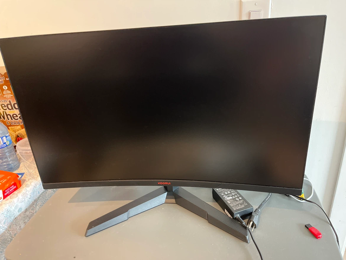 KOORUI 27" Curved Gaming Monitor