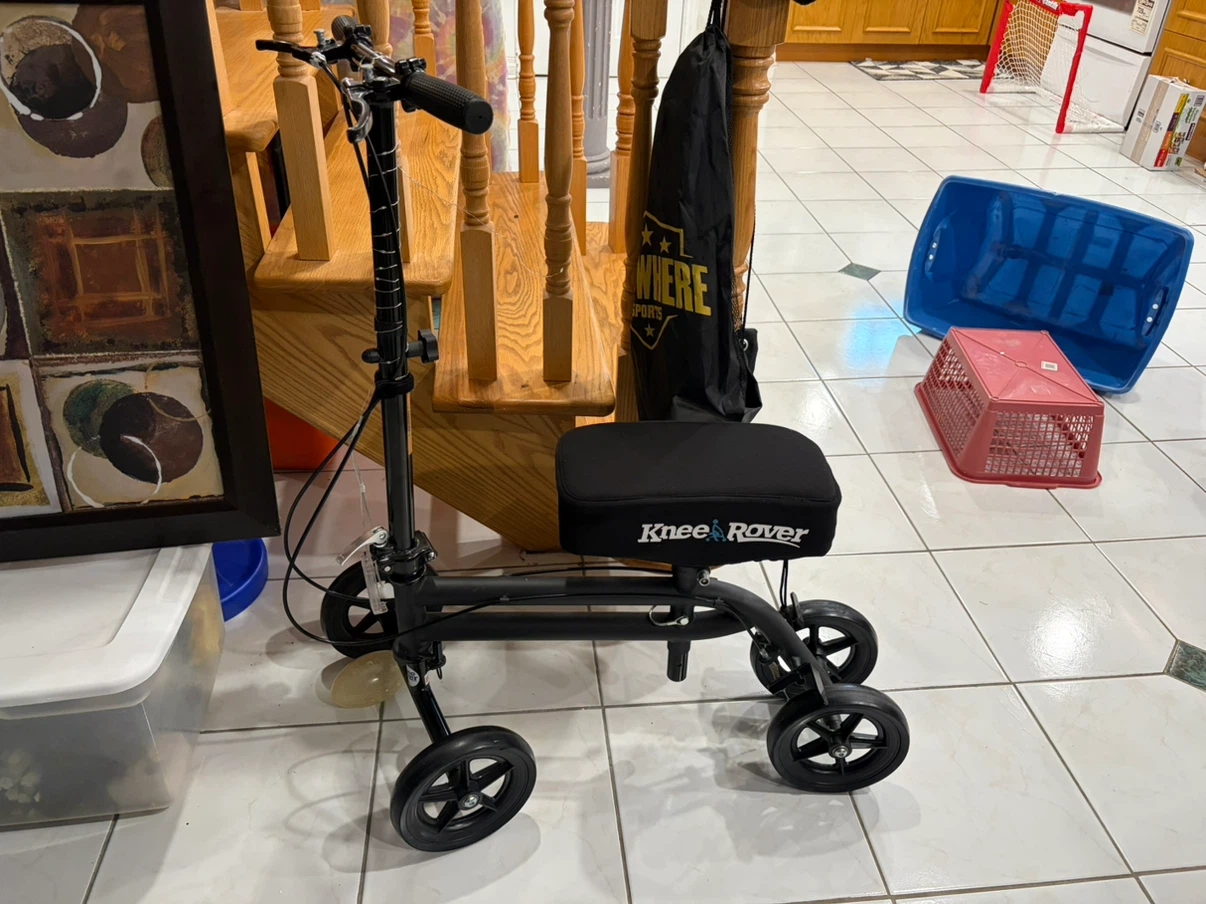 KneeRover Steerable Knee Scooter