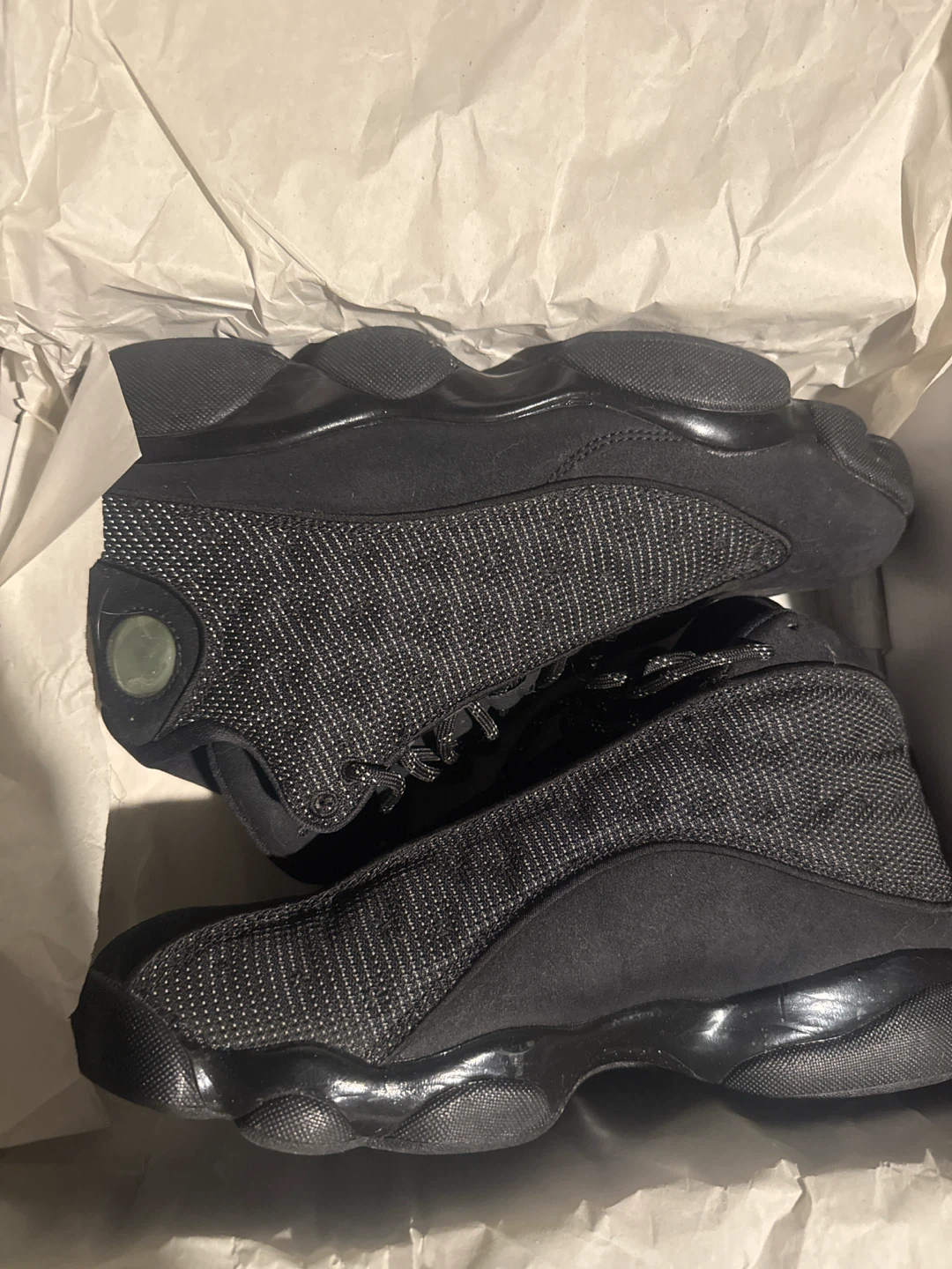 Air Jordan 13 “black cats”