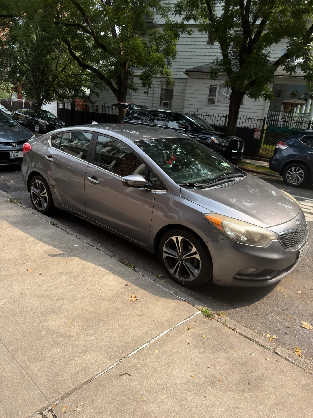 Gray Kia Forte - photo 2