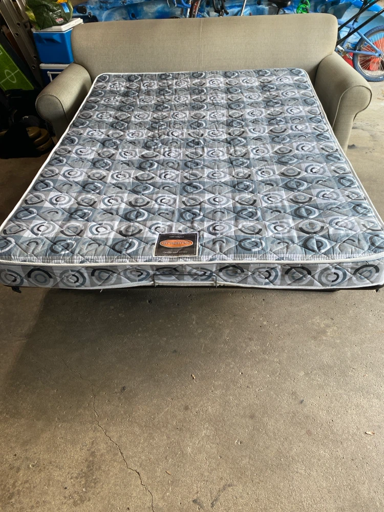 Double Sofabed - Smoke/Pet-Free - Pristine Mattress - photo 2