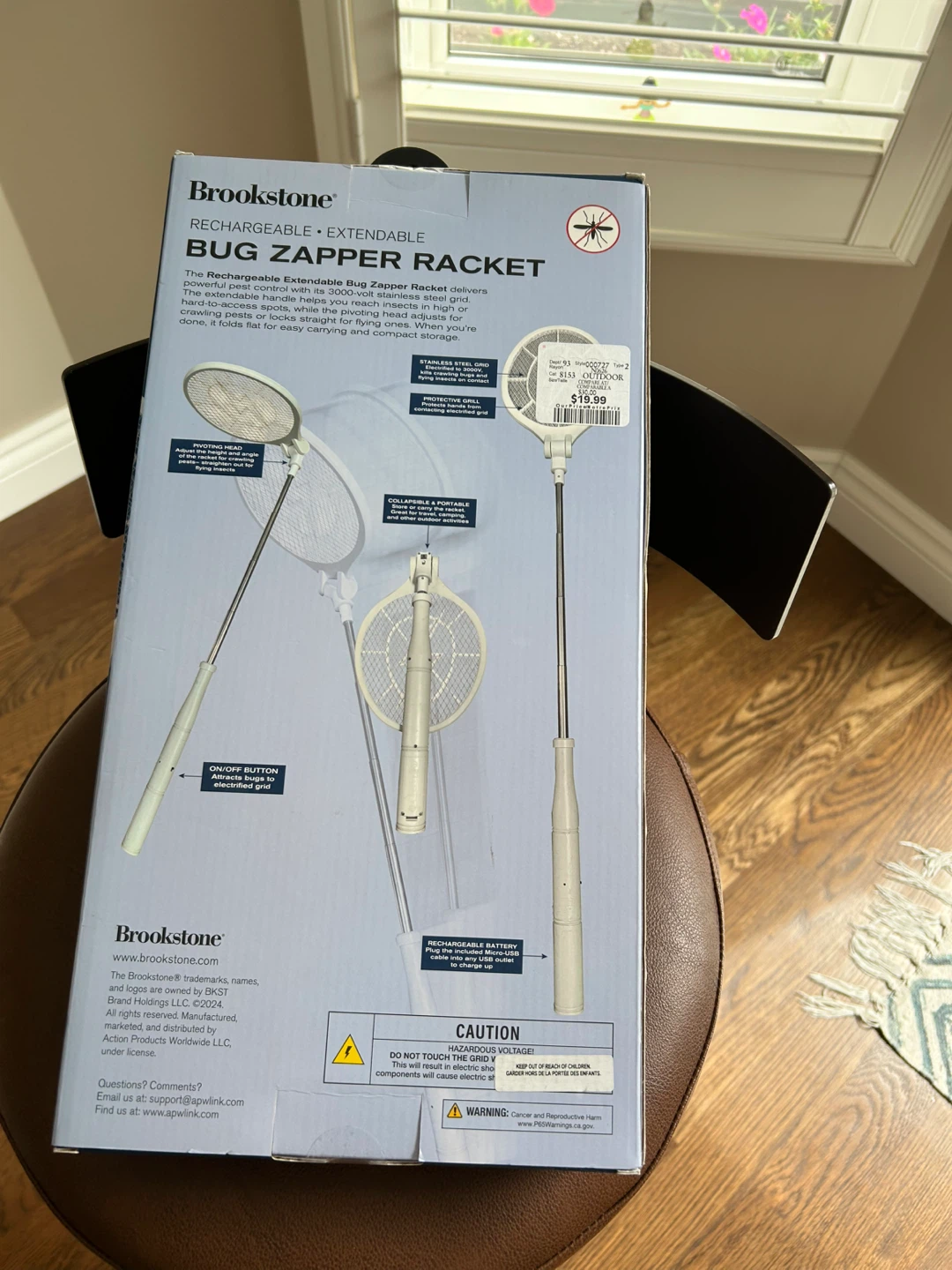 BRAND NEW BROOKSTONE BUG ZAPPER (READ LISTING) - photo 3