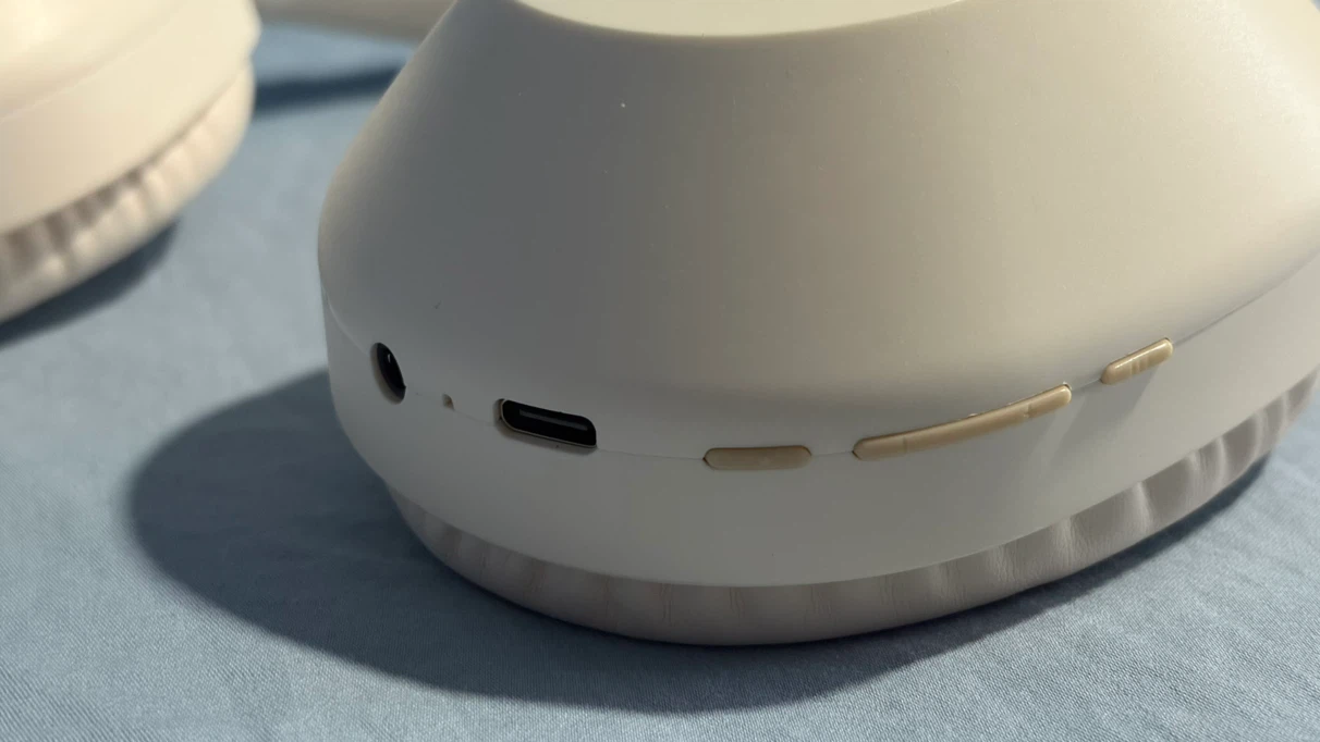 AirBuds Over-Ear Headphones - photo 3