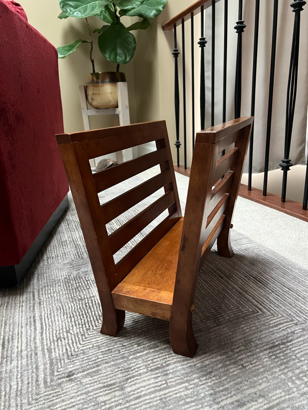 Vintage Solid Wood Magazine Holder/Vinyl Record Storage Crate - photo 2