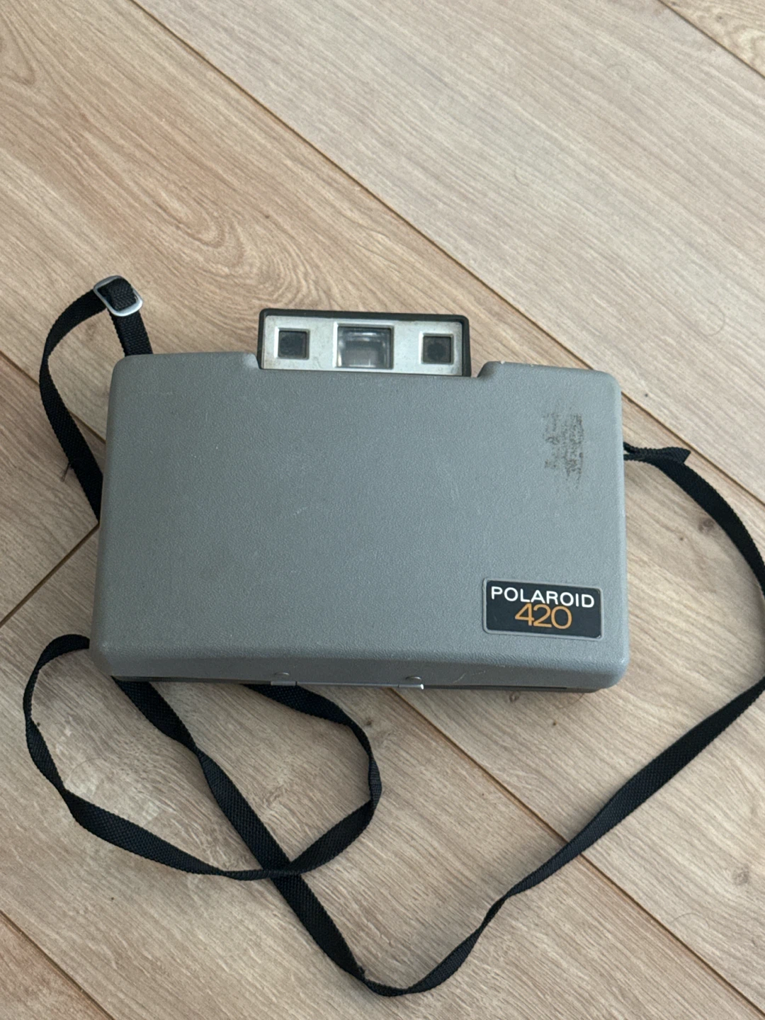 Polaroid 420 Instant Camera