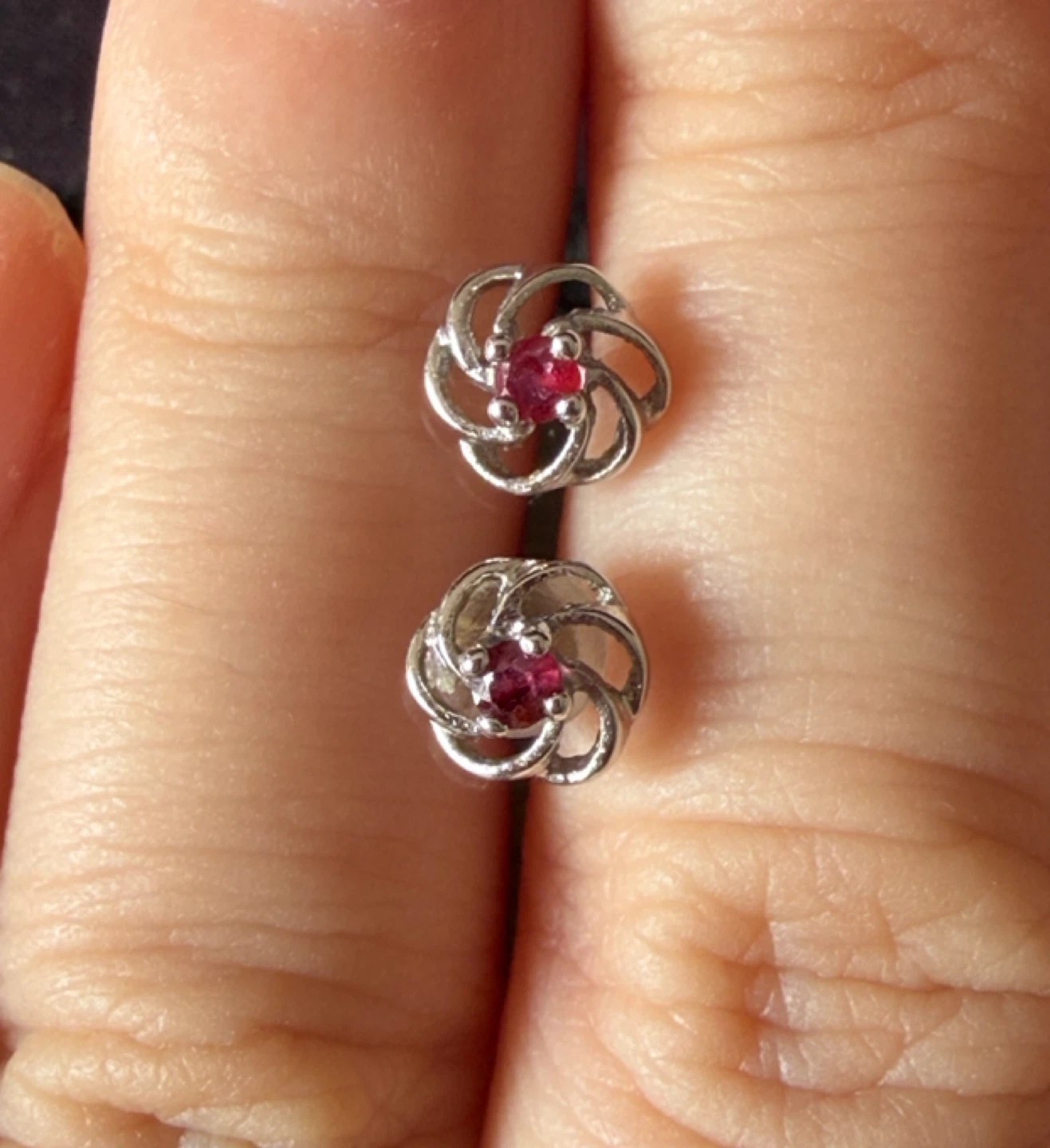 Sterling Silver Flower Nature Ruby Stone Stud Earrings - photo 2