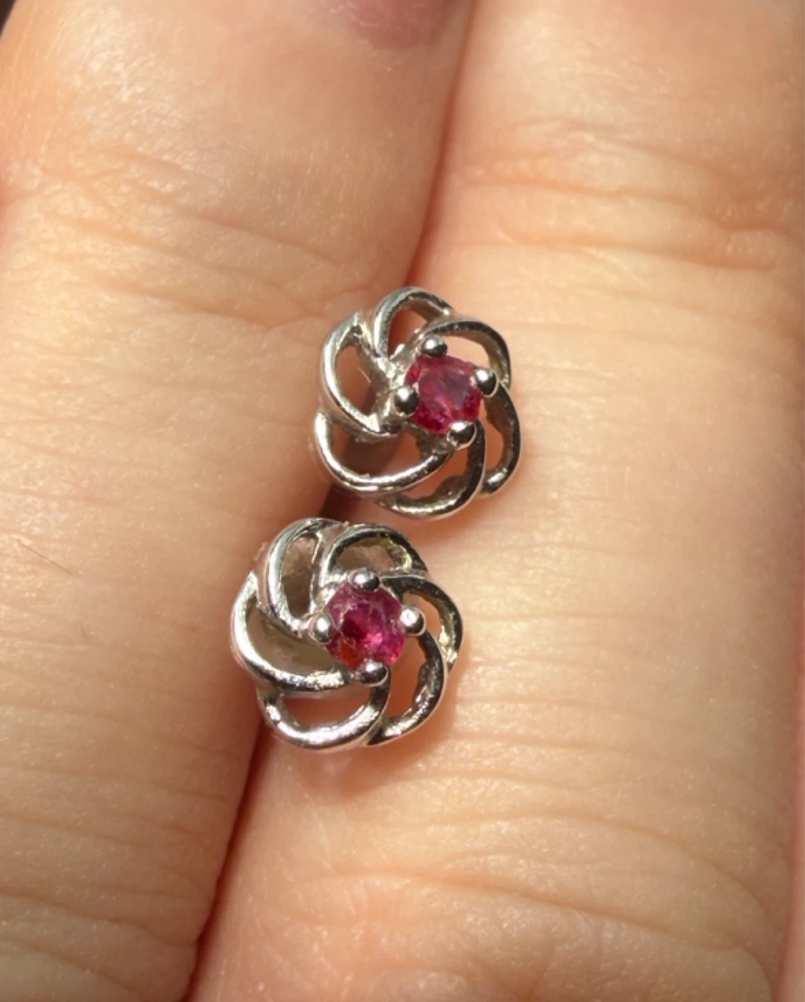 Sterling Silver Flower Nature Ruby Stone Stud Earrings - photo 4