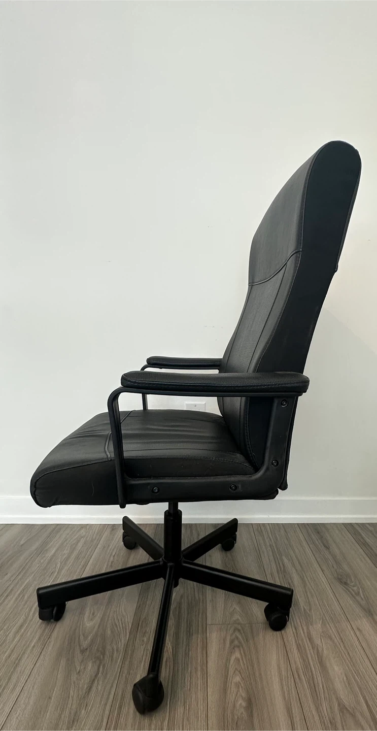 Black Ergonomic Office Chair - photo 2