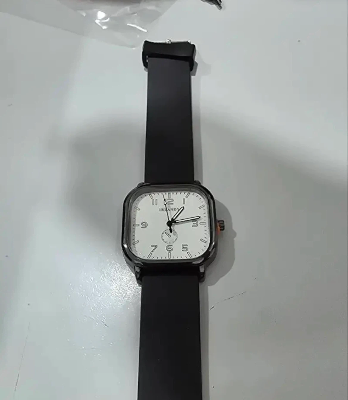 IRLANDY Watch - Black Band, White Face