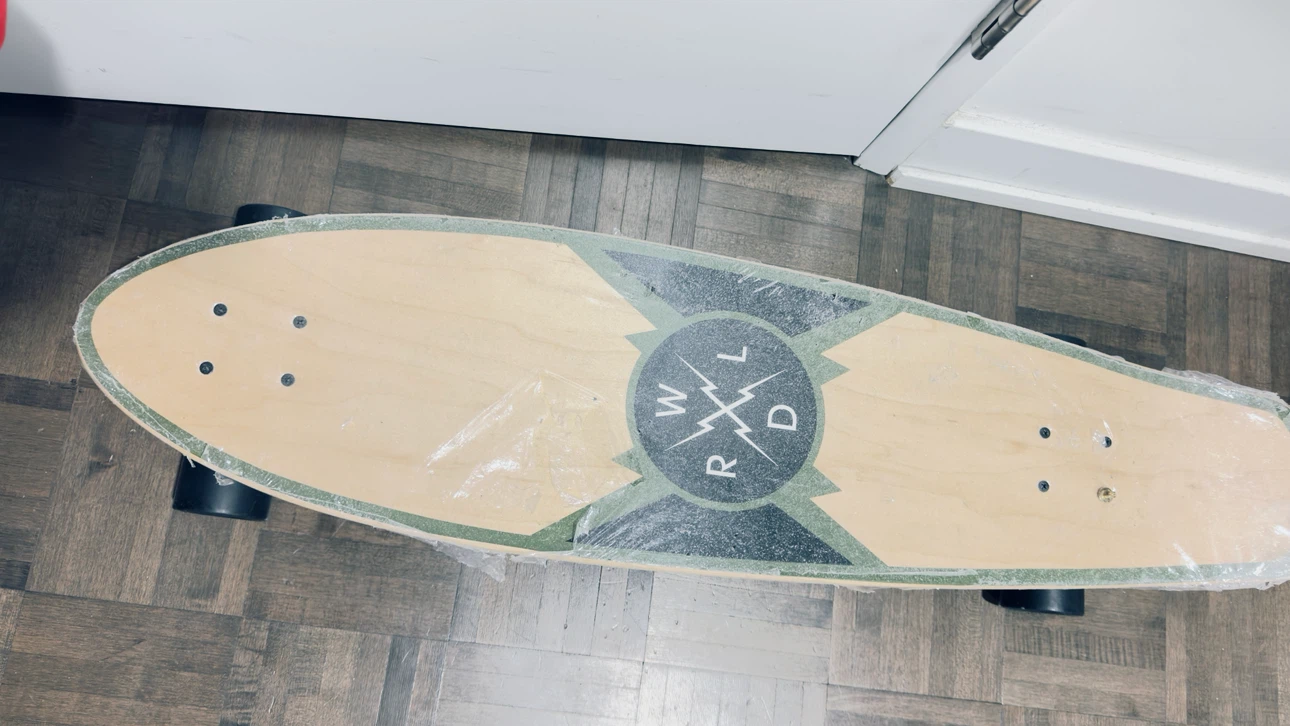 WLD Cruiser Skateboard. Long board
