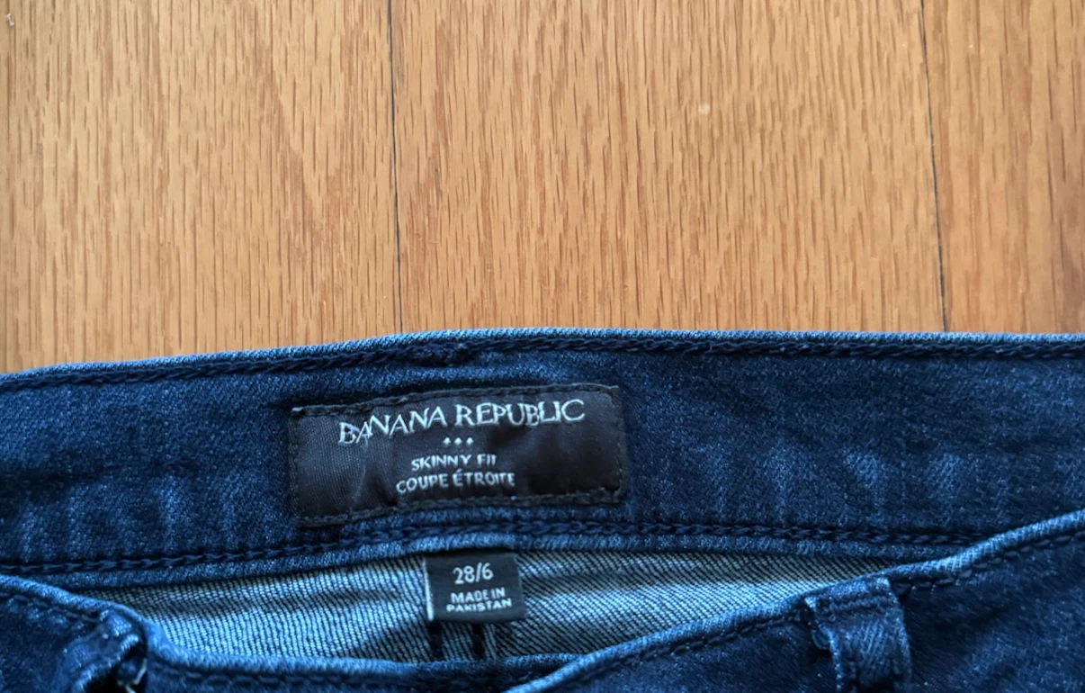 Banana Republic Skinny Fit Jeans - Size 28/6 - photo 3