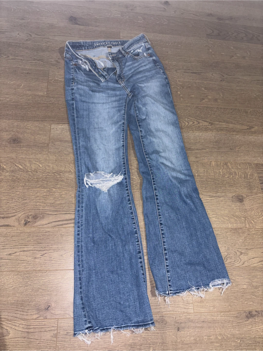 American Eagle & Garage Straight Leg Jeans - Size 4 - photo 3