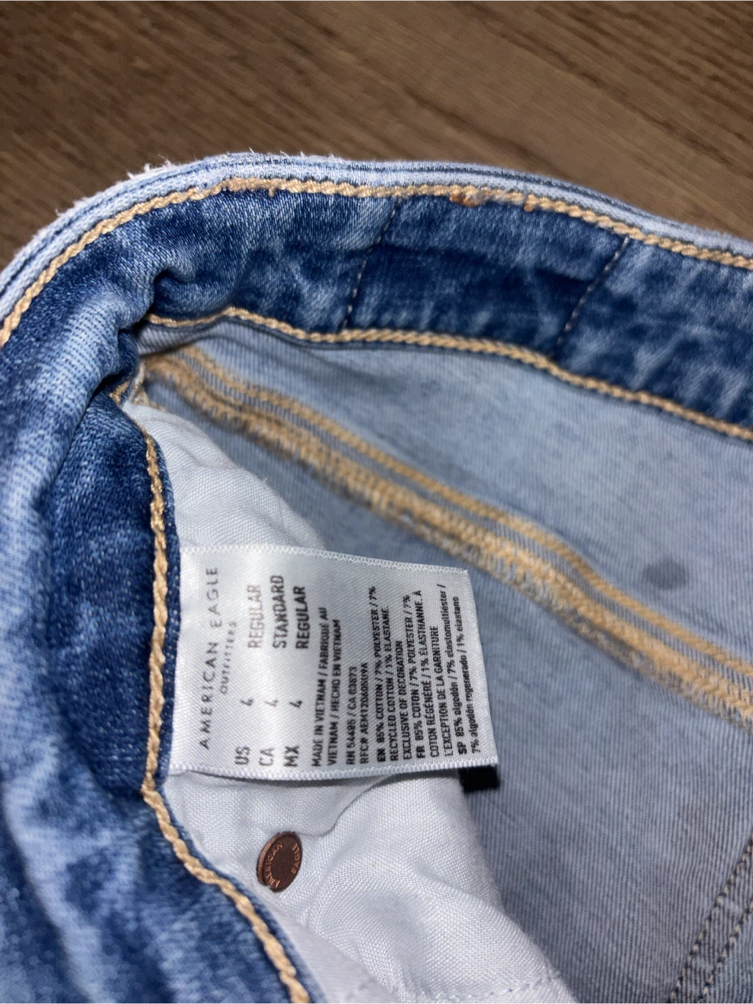 American Eagle & Garage Straight Leg Jeans - Size 4 - photo 4