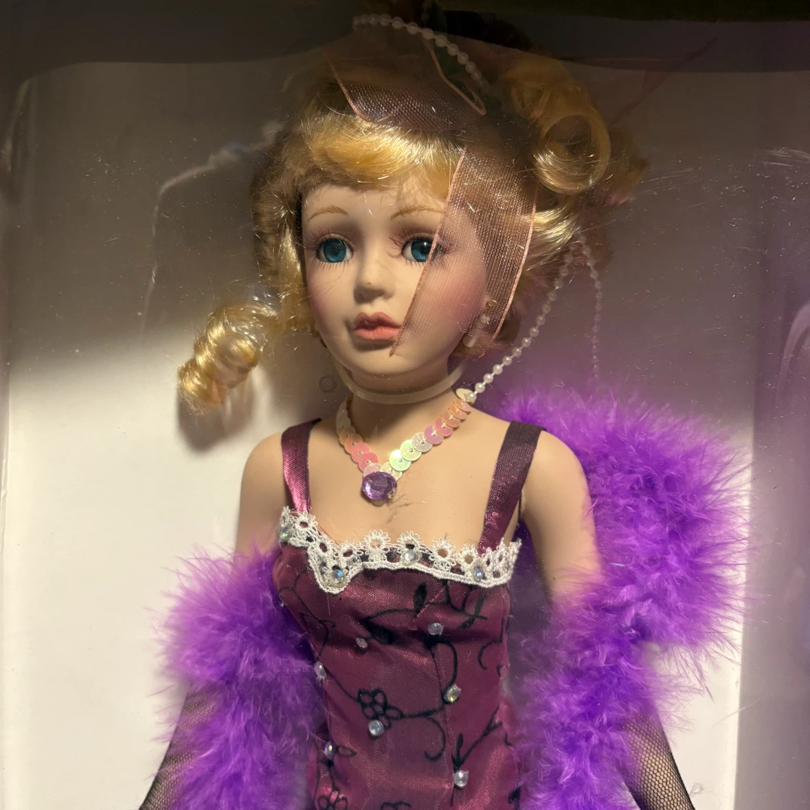 2007 Timeless Treasures 18” Porcelain Doll - photo 2