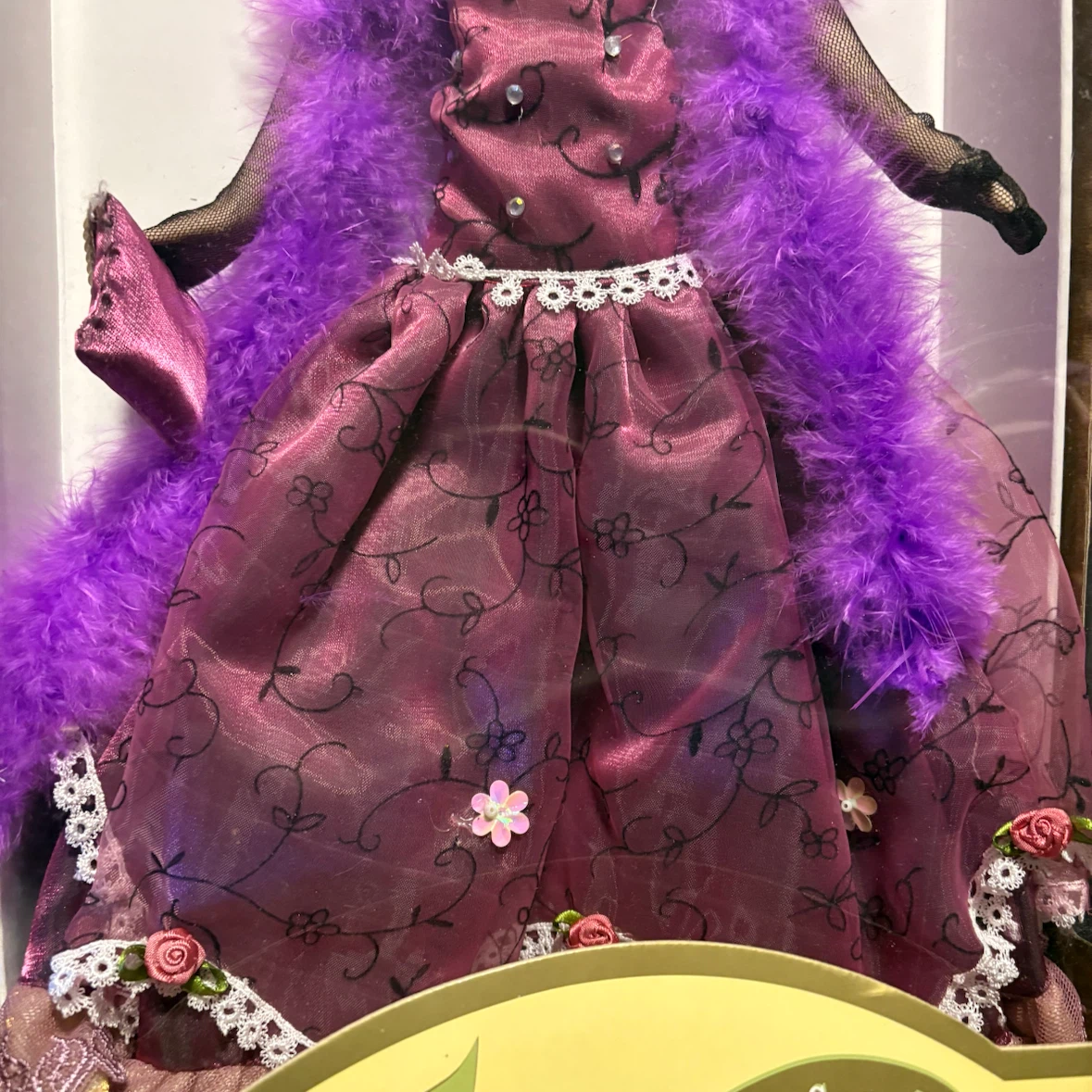 2007 Timeless Treasures 18” Porcelain Doll - photo 4