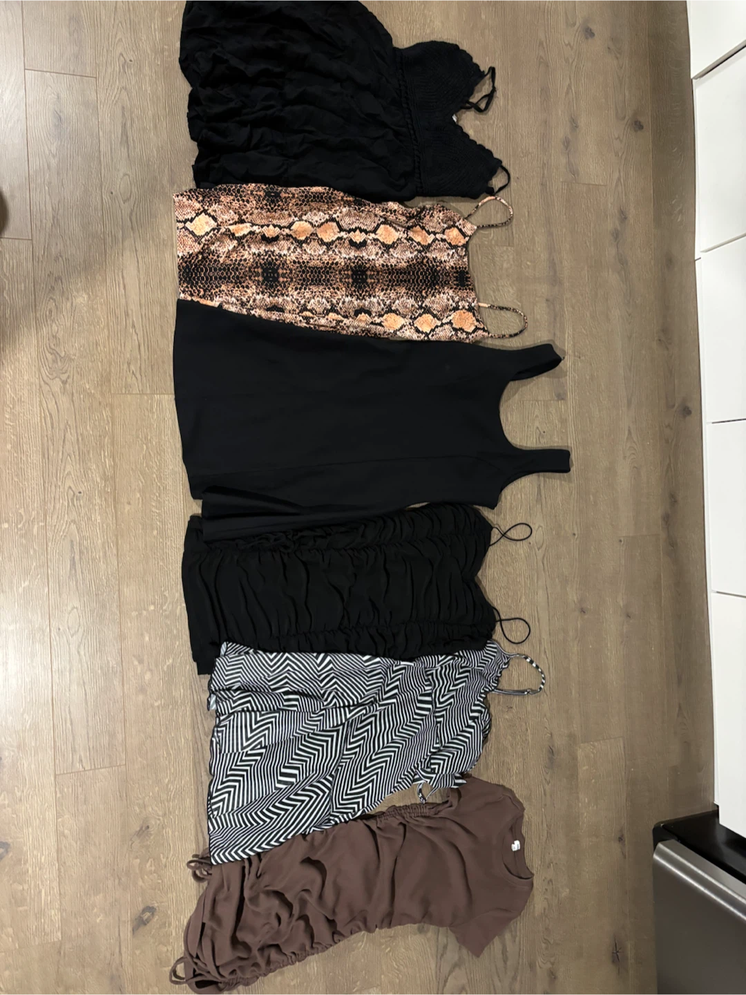 Cute dress bundle (7 pieces)