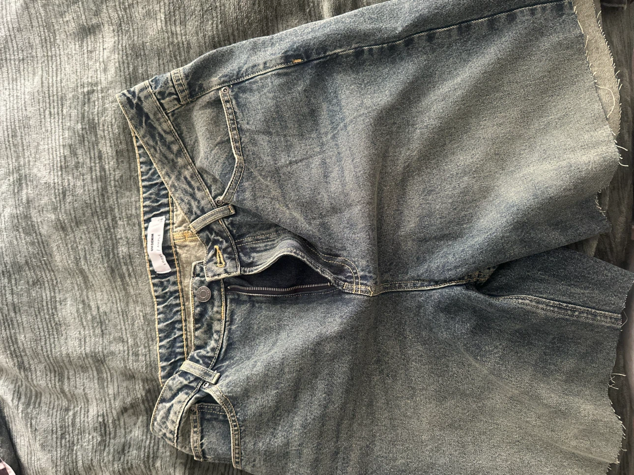Lot of 2 Pairs of Denim Shorts - photo 2