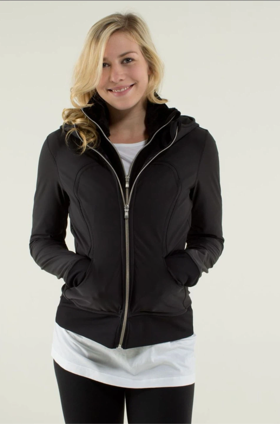 Lululemon Uba Hoodie Softshell size 8 (medium) in EUC