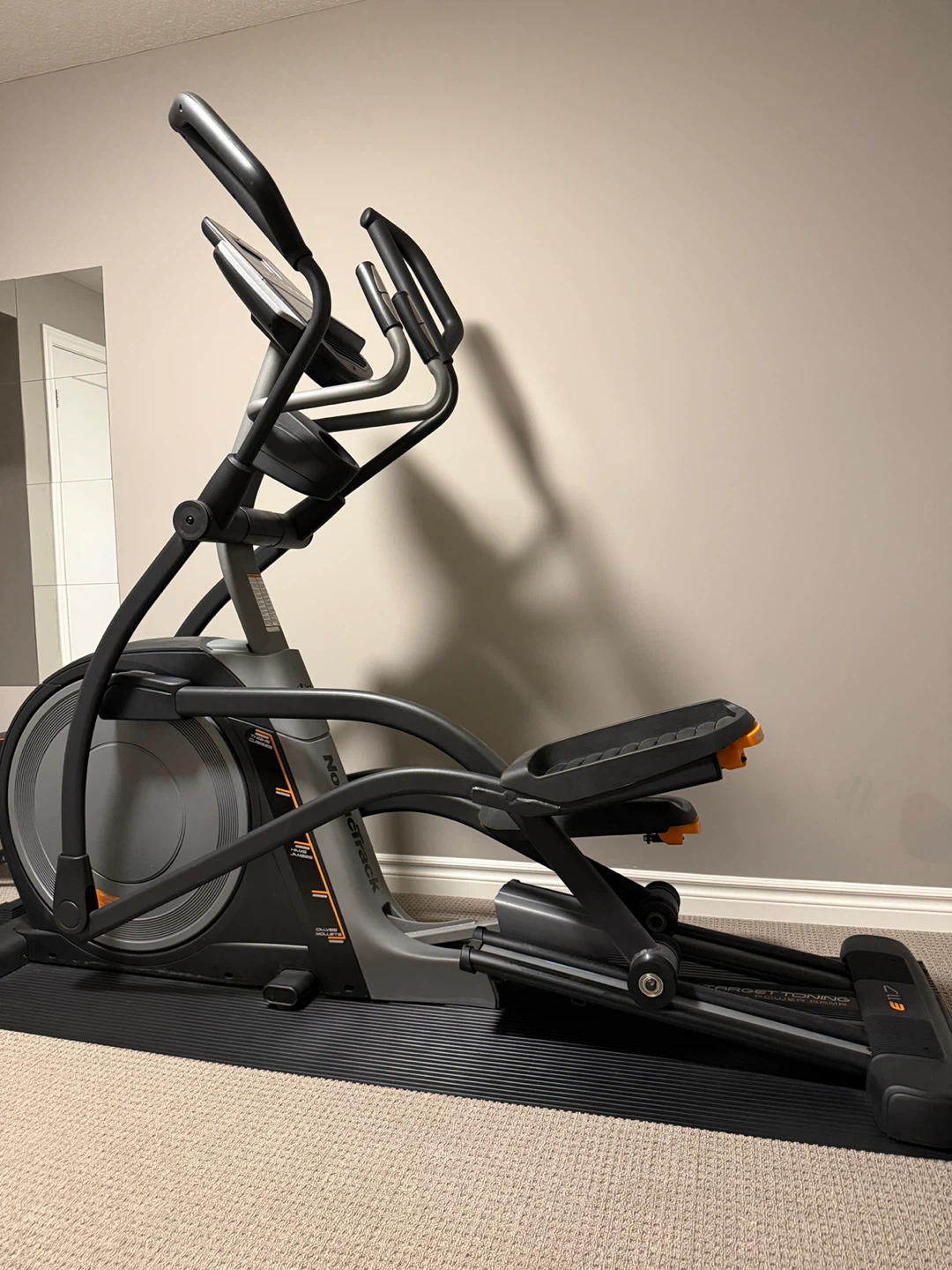 NordicTrack E11.7 Elliptical Trainer