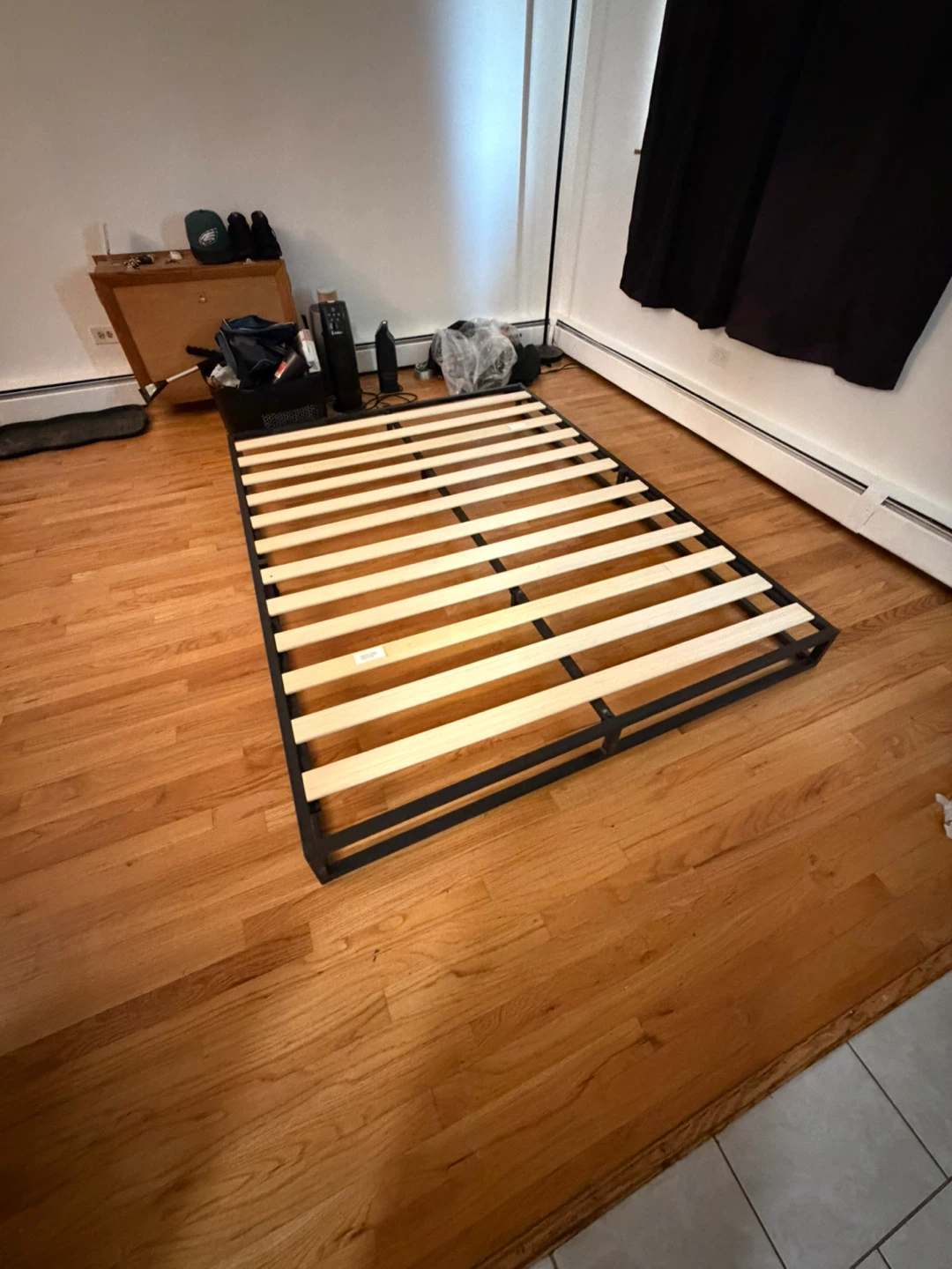 Zinus Metal Platform Bed Frame with Wood Slats
