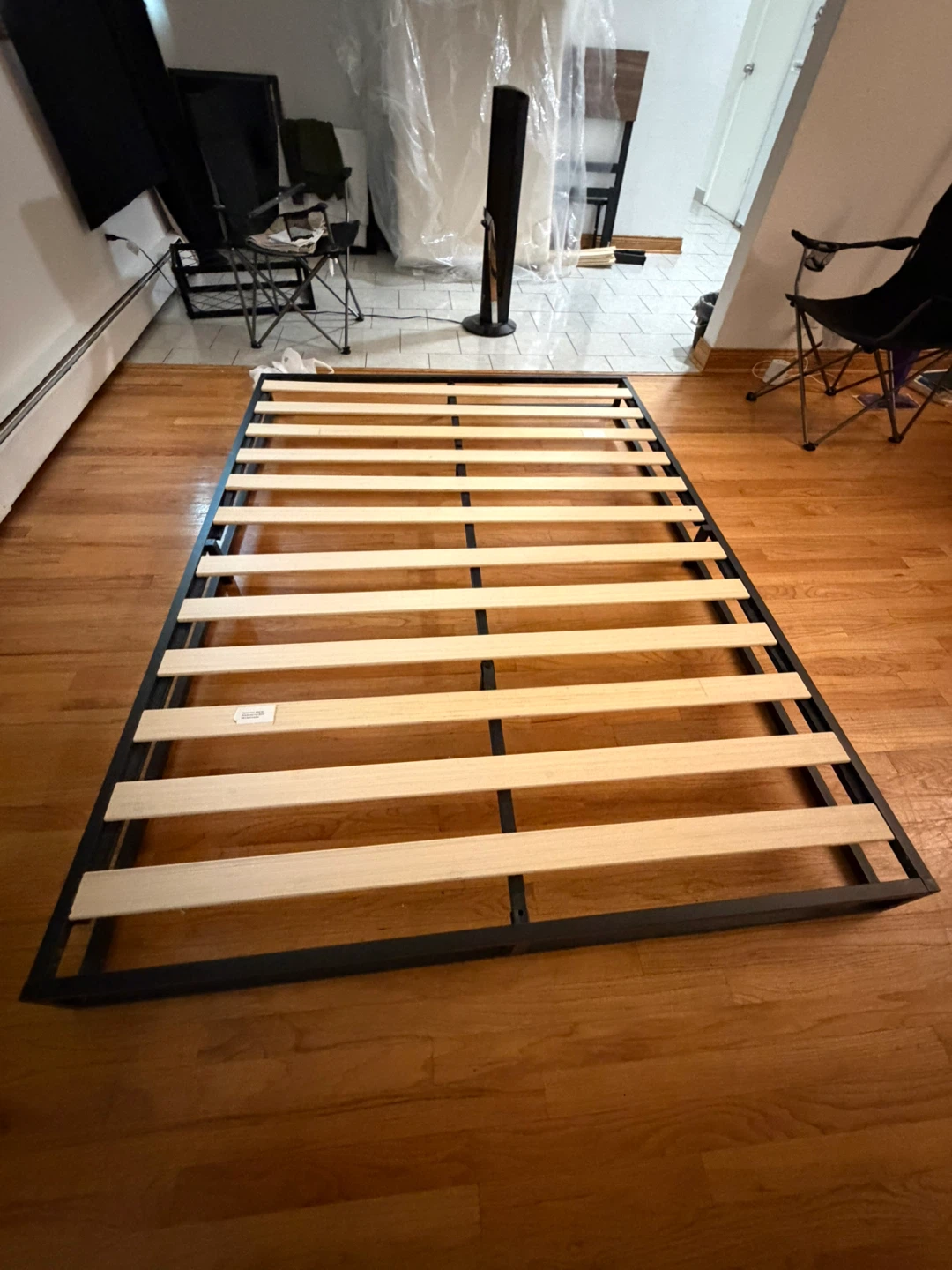 Zinus Metal Platform Bed Frame with Wood Slats - photo 5