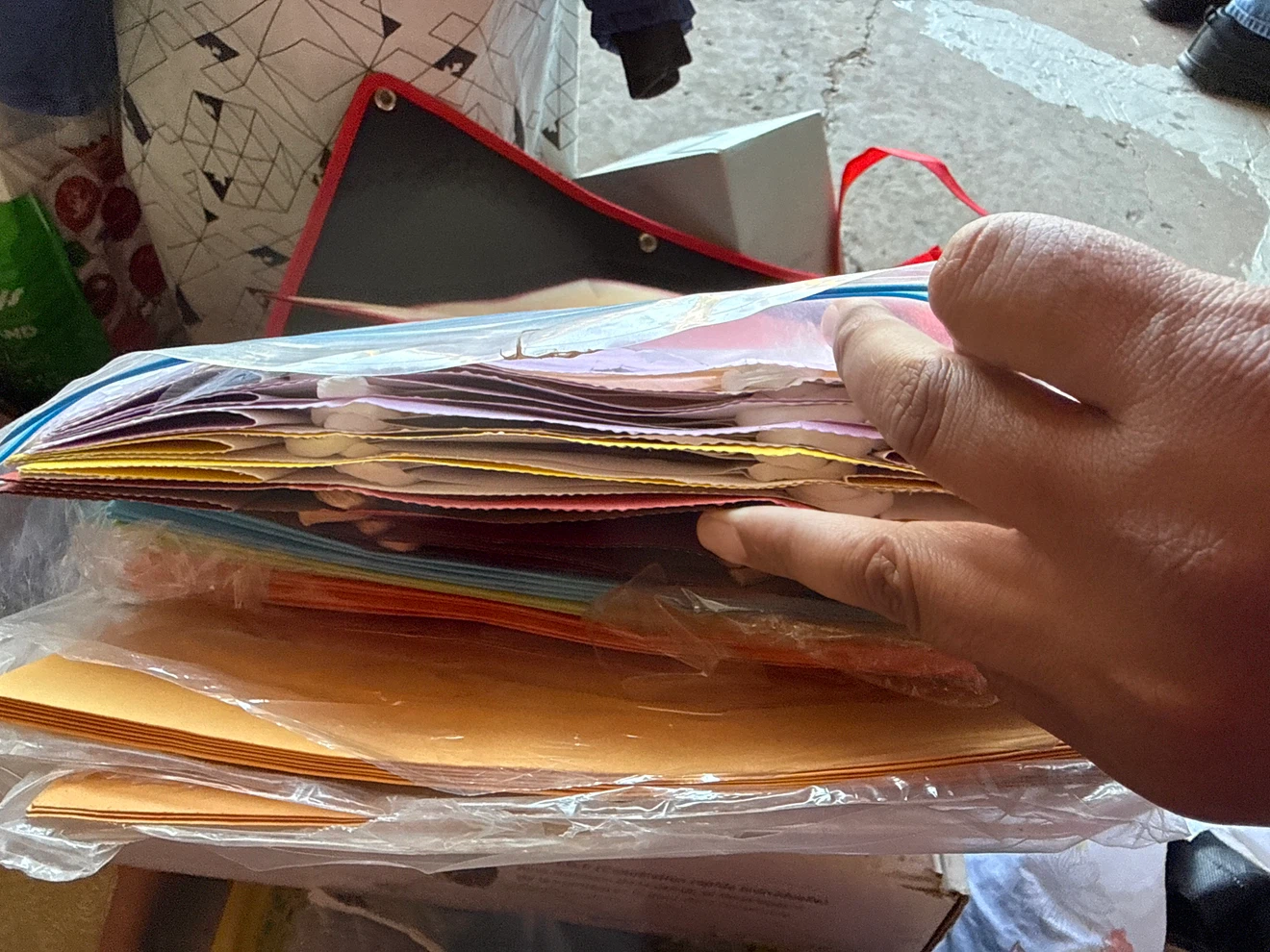Mixed colours gift bags  and Envelopes - photo 2