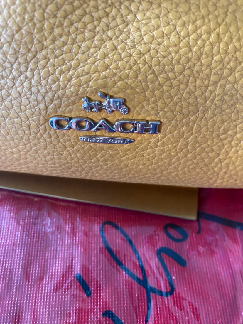 Coach Yellow Leather Shoulder Bag - photo 3