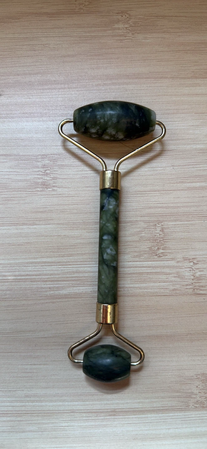 Green Jade Face Roller