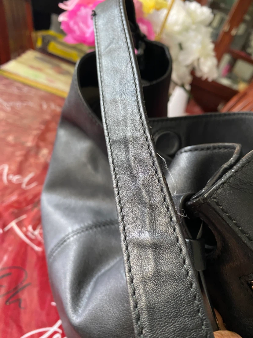 Bally Black Leather Hobo Bag - photo 2