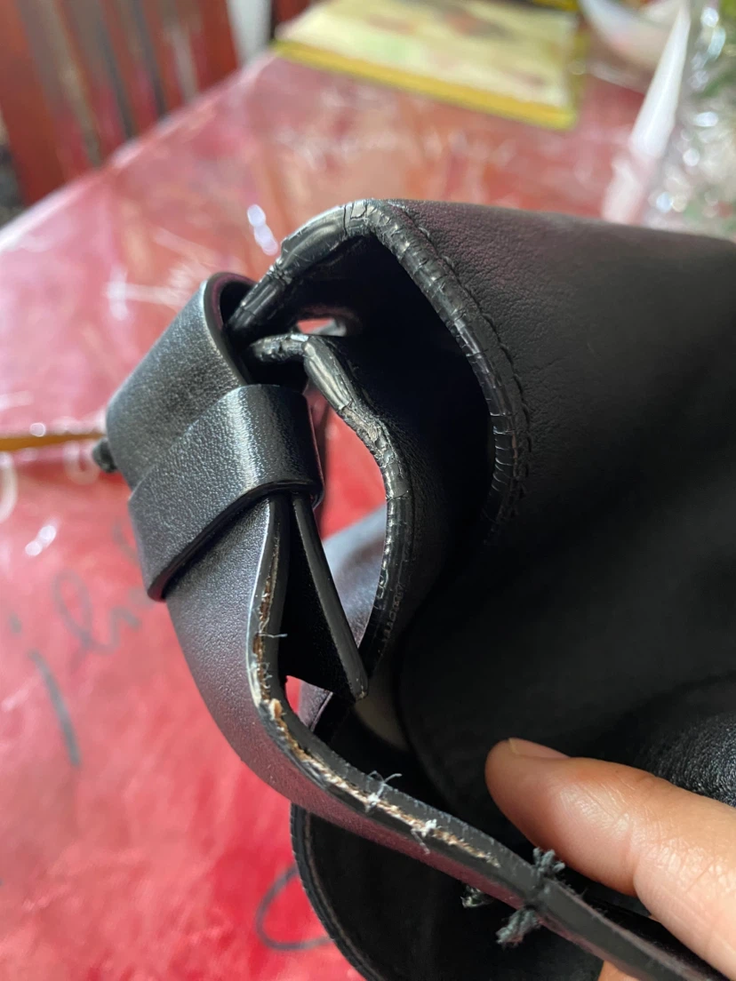 Bally Black Leather Hobo Bag - photo 3