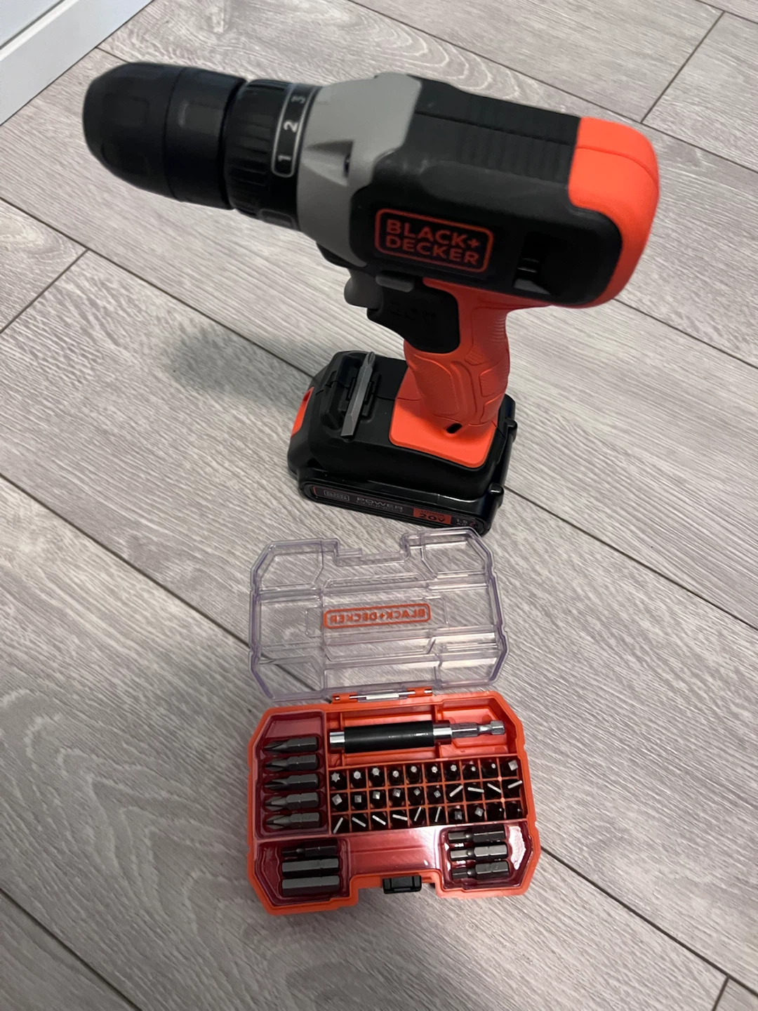 Black & Decker 20V Cordless Drill with Bit Set - photo 2