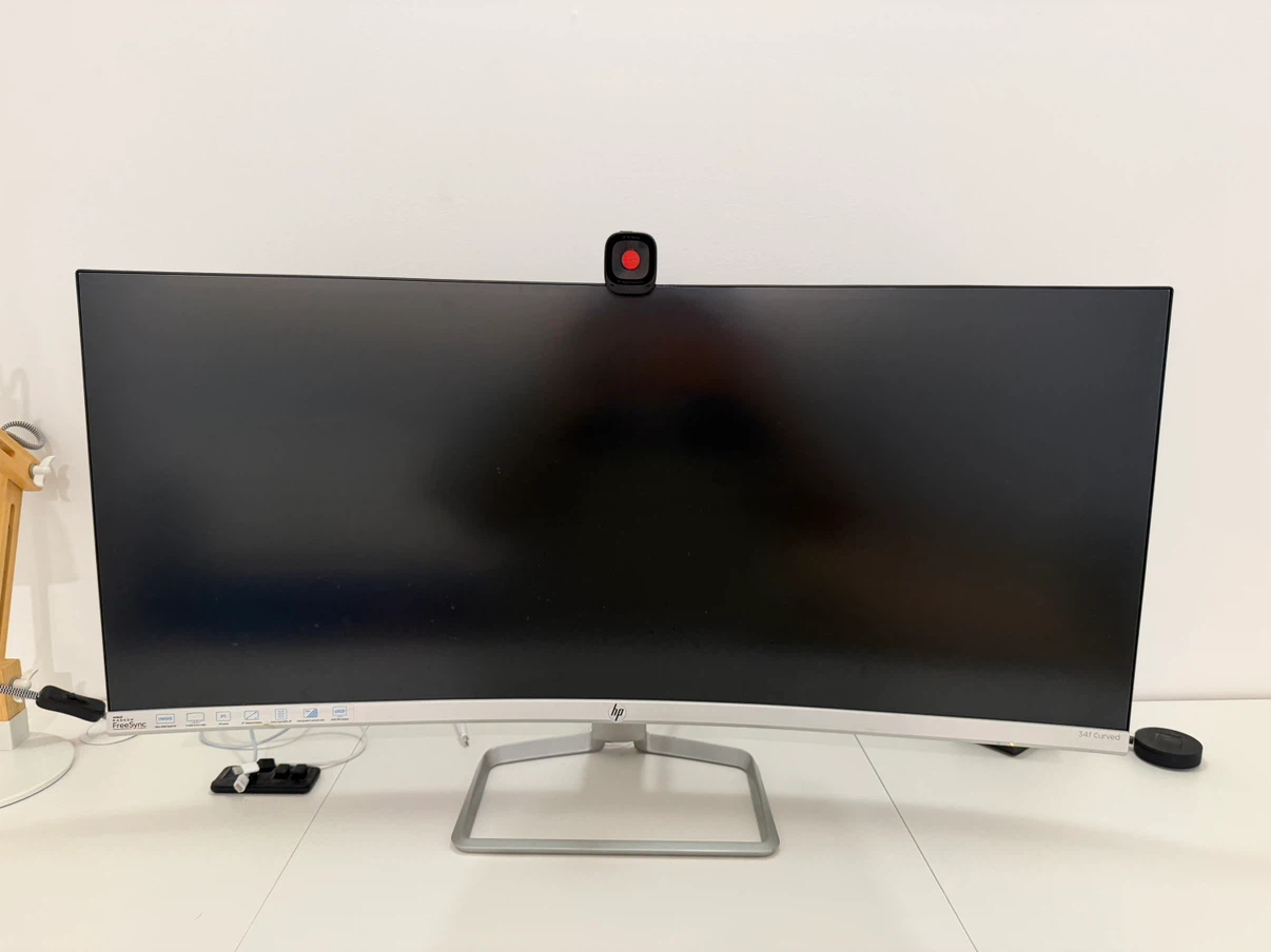 HP 34f 34” WQHD IPS Curved Monitor