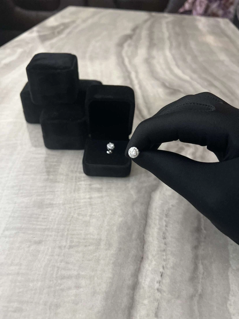 Certified VVS1 Stud Earrings -Sterling💎