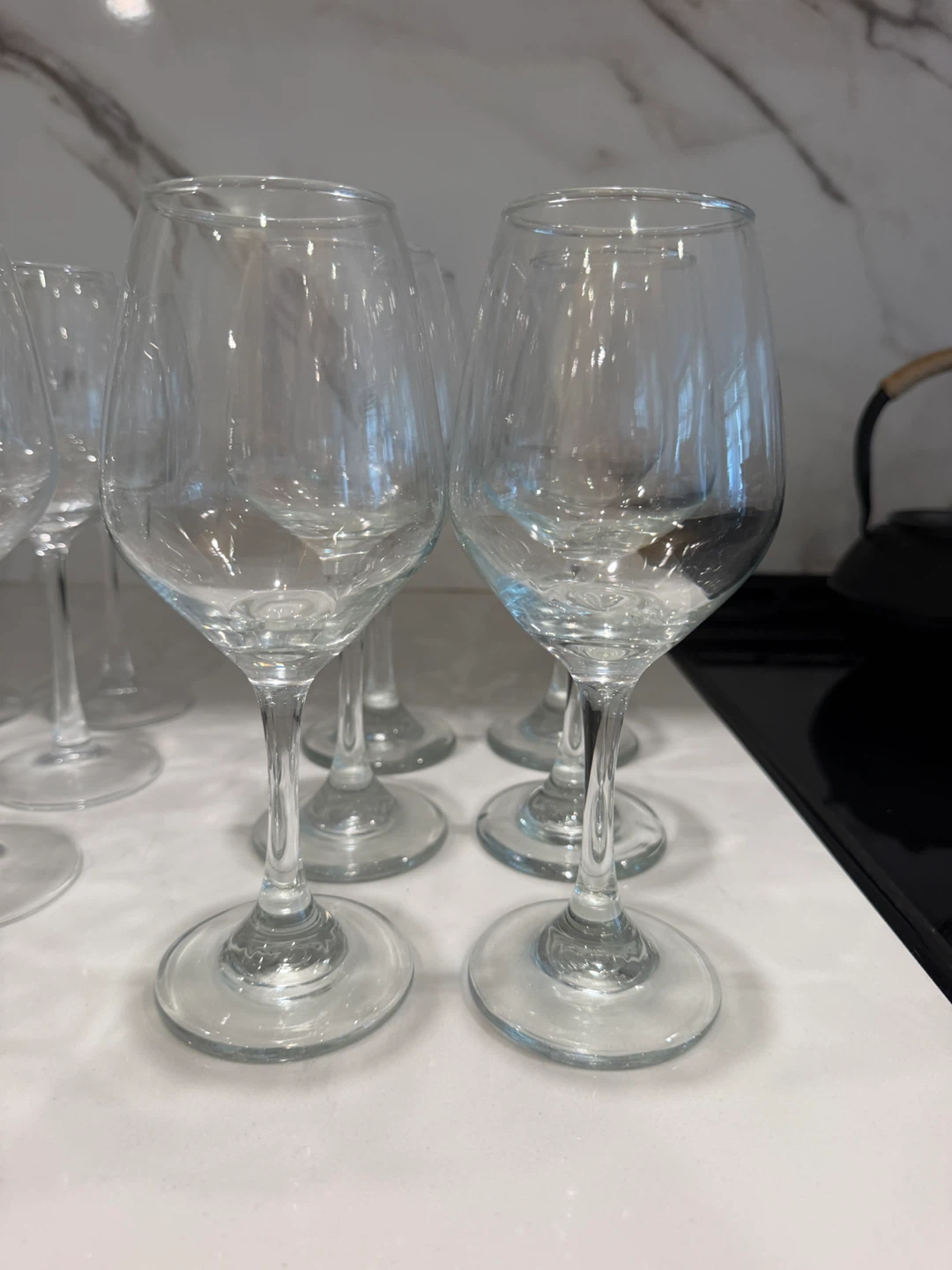 2 Sets of Wine Glasses – 14 Glasses Total - photo 3