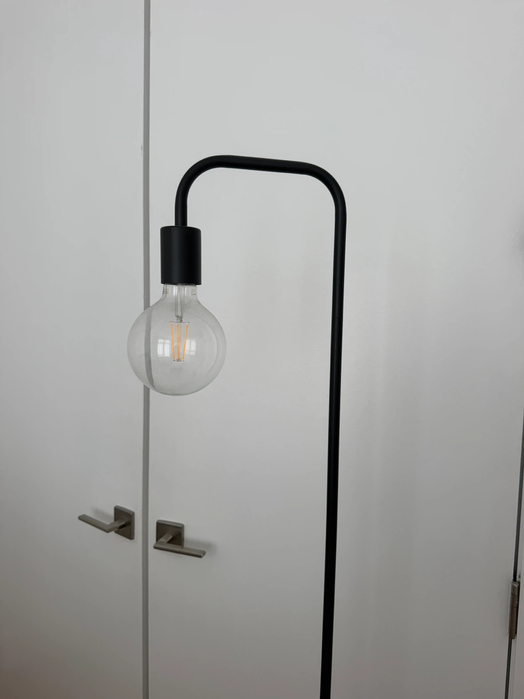 Black Floor Lamp