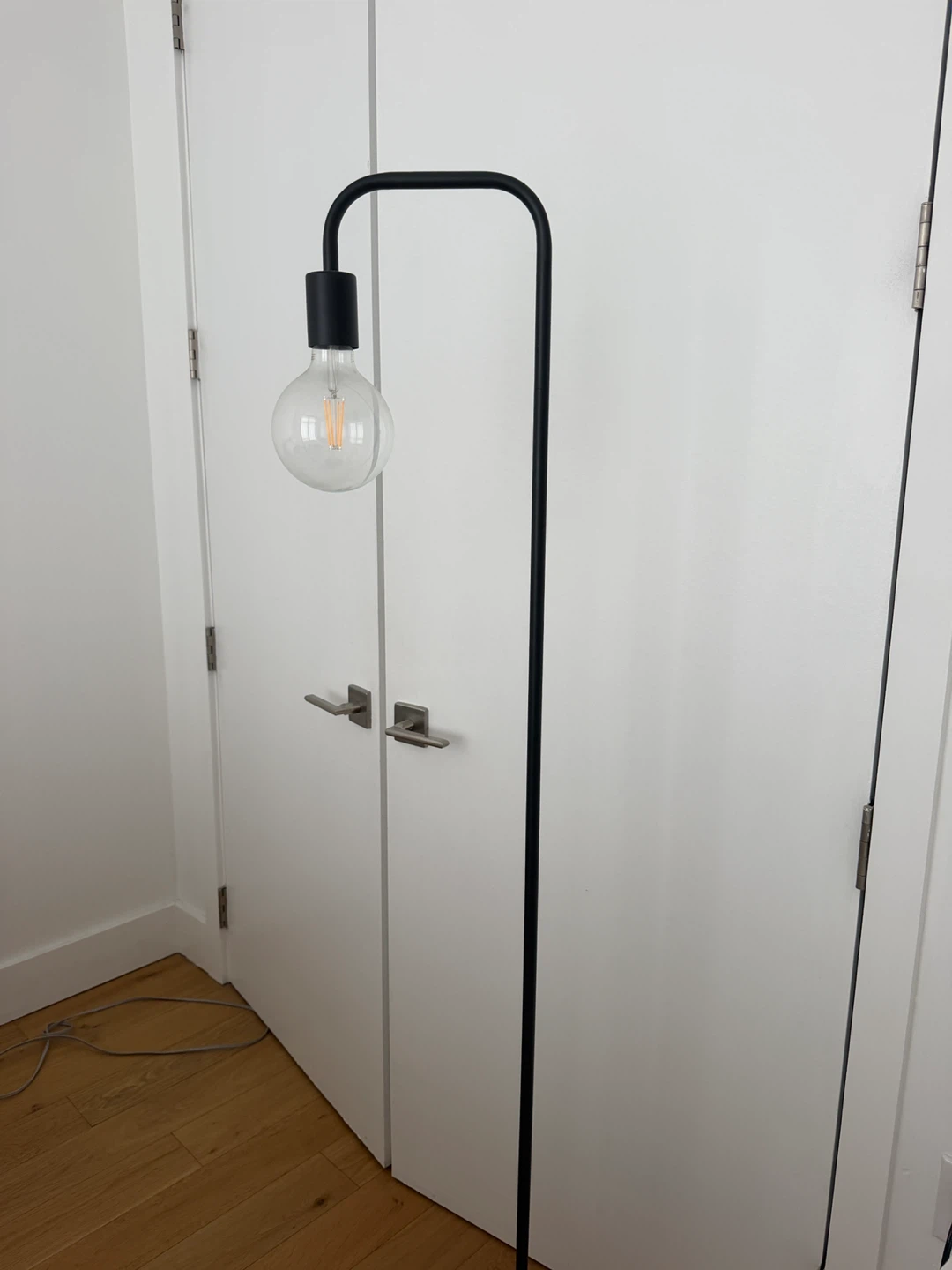 Black Floor Lamp - photo 2