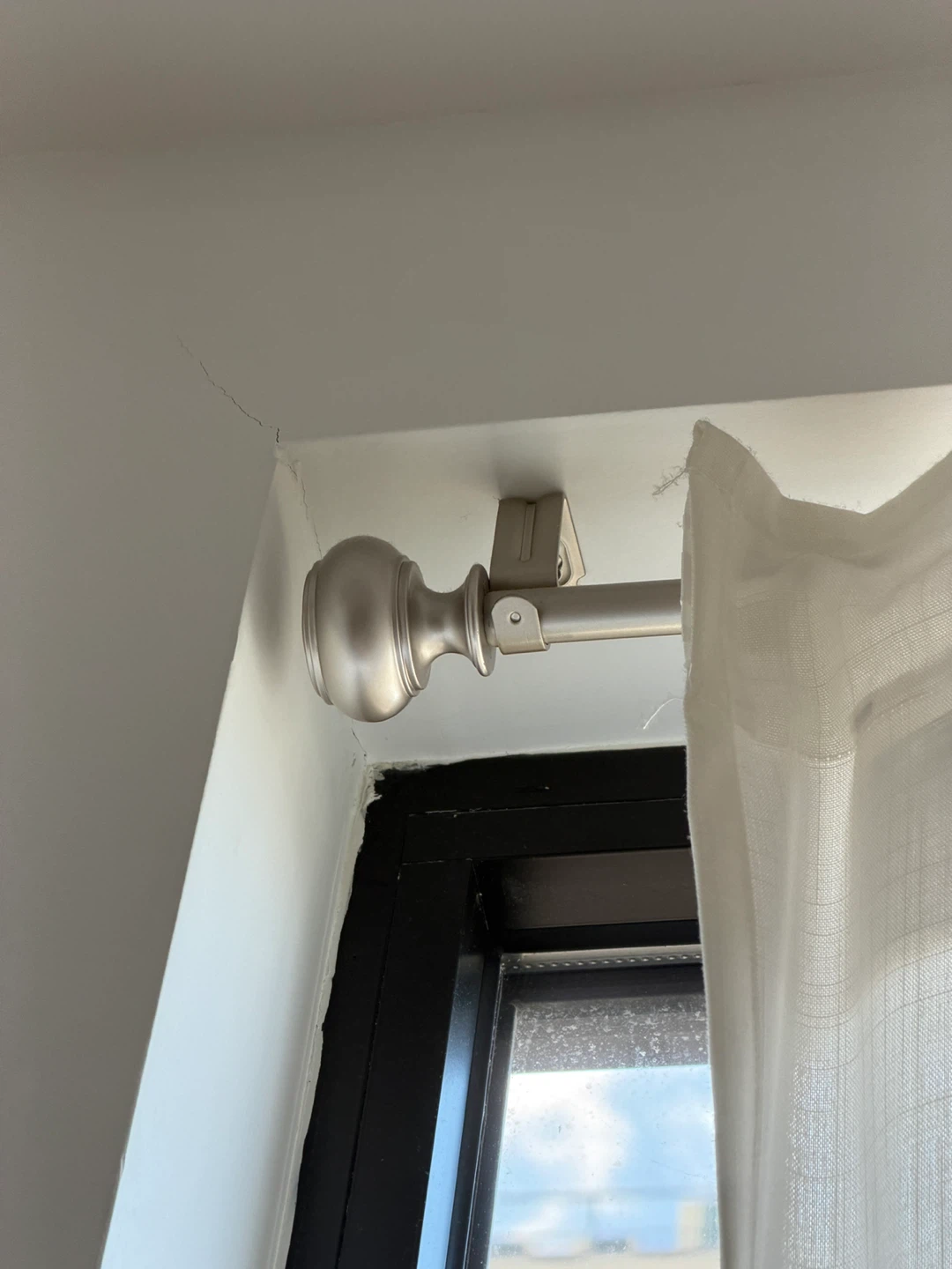 White Linen Curtains + 2 Curtain Rods – 4 Panels - photo 4