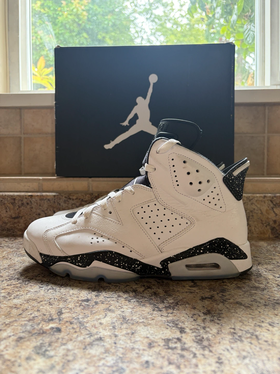 Air Jordan 6 Retro Sneakers White/Black - photo 3