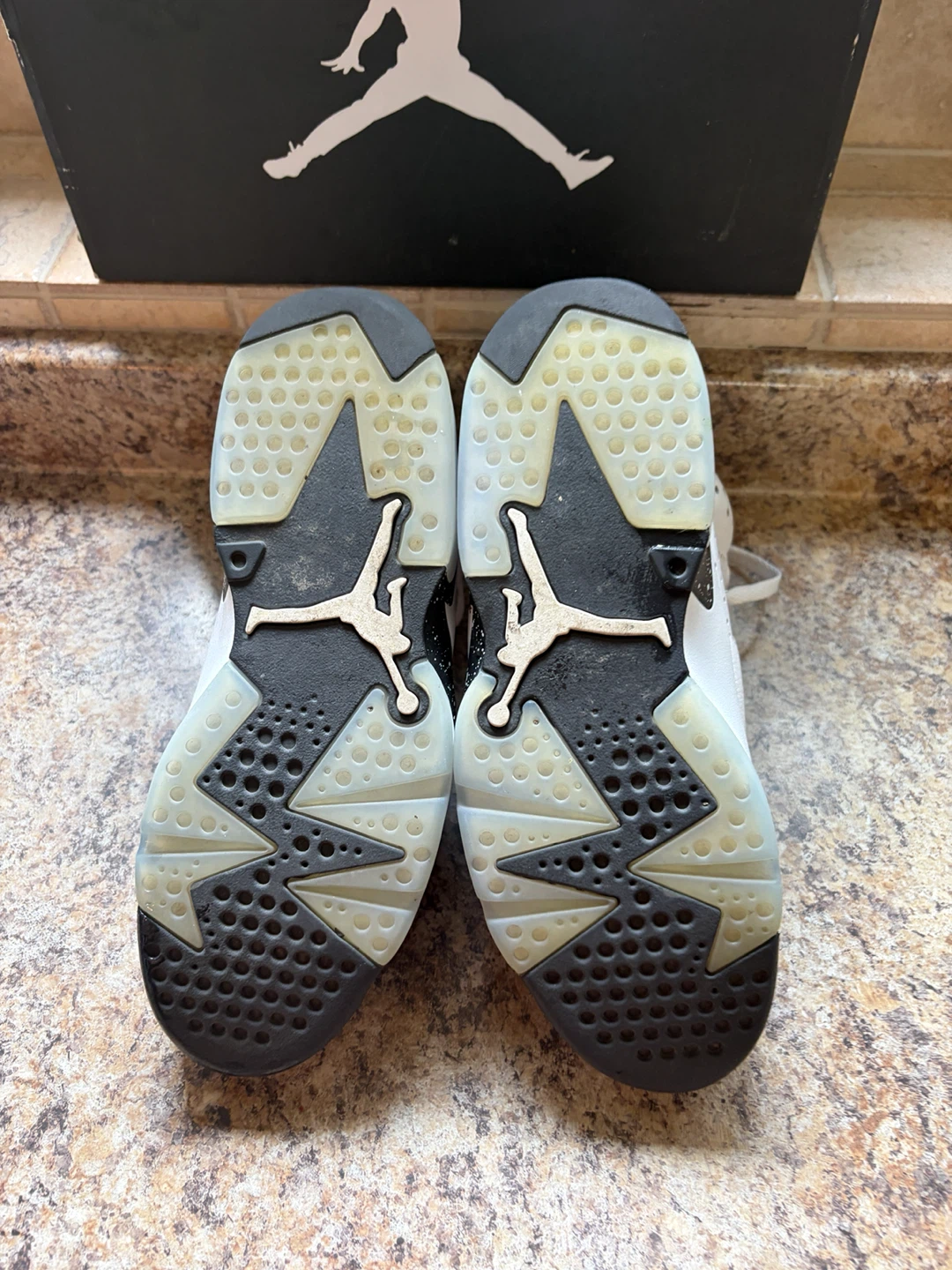 Air Jordan 6 Retro Sneakers White/Black - photo 5