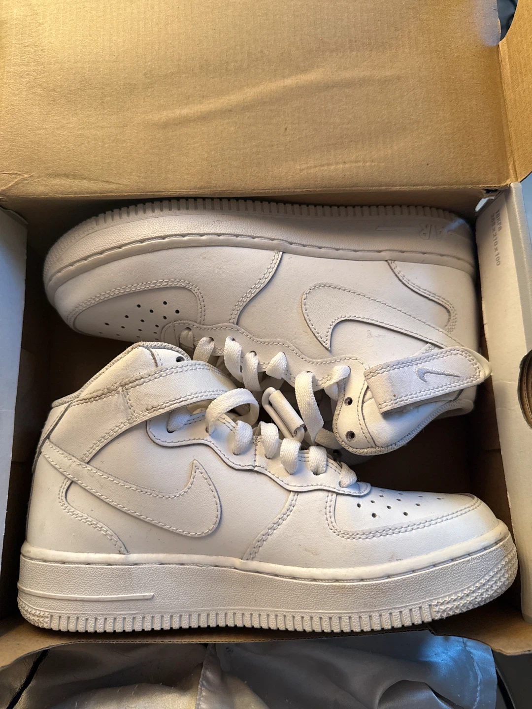 Nike Air Force 1 Mid