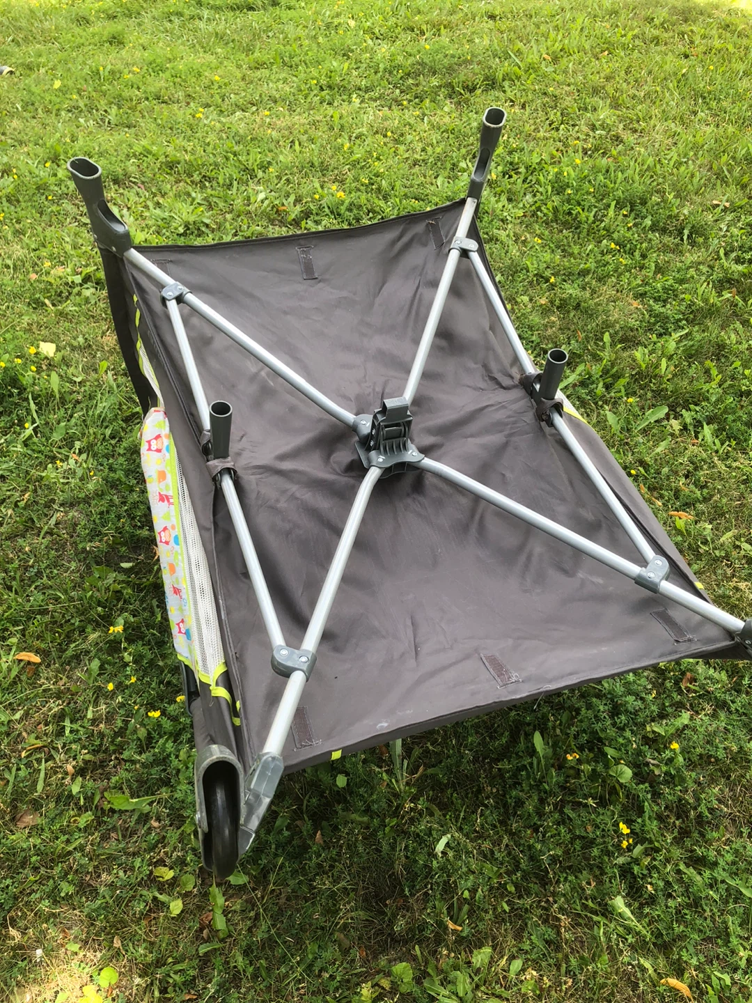 Evenflo Portable Playard - photo 2