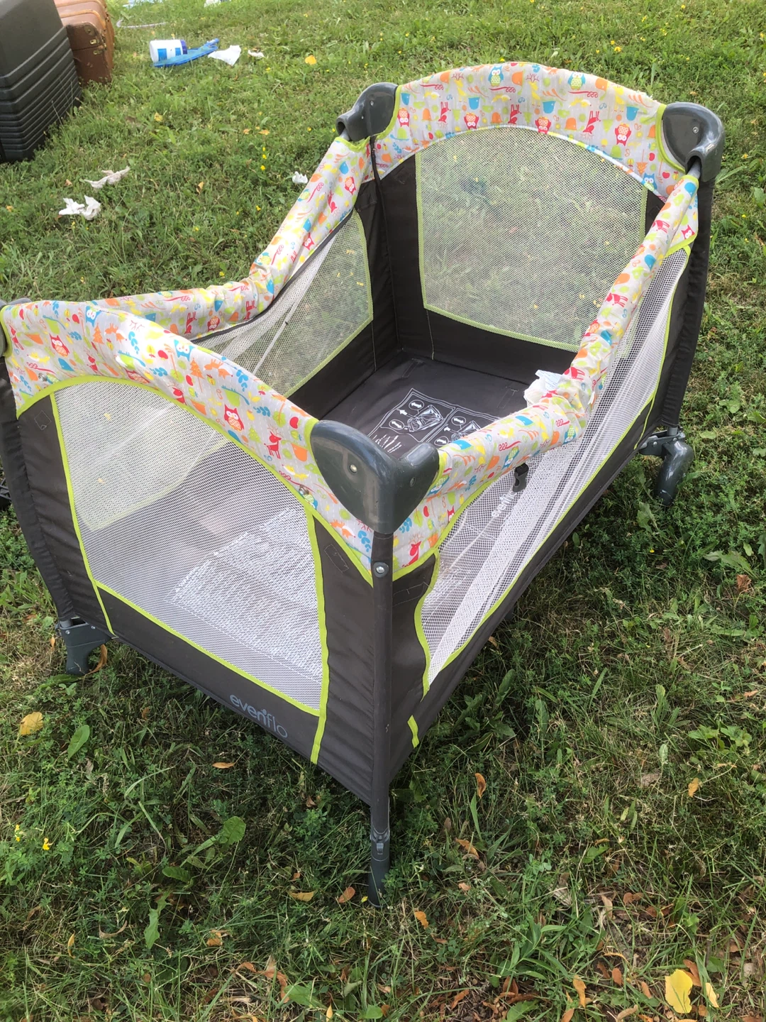 Evenflo Portable Playard