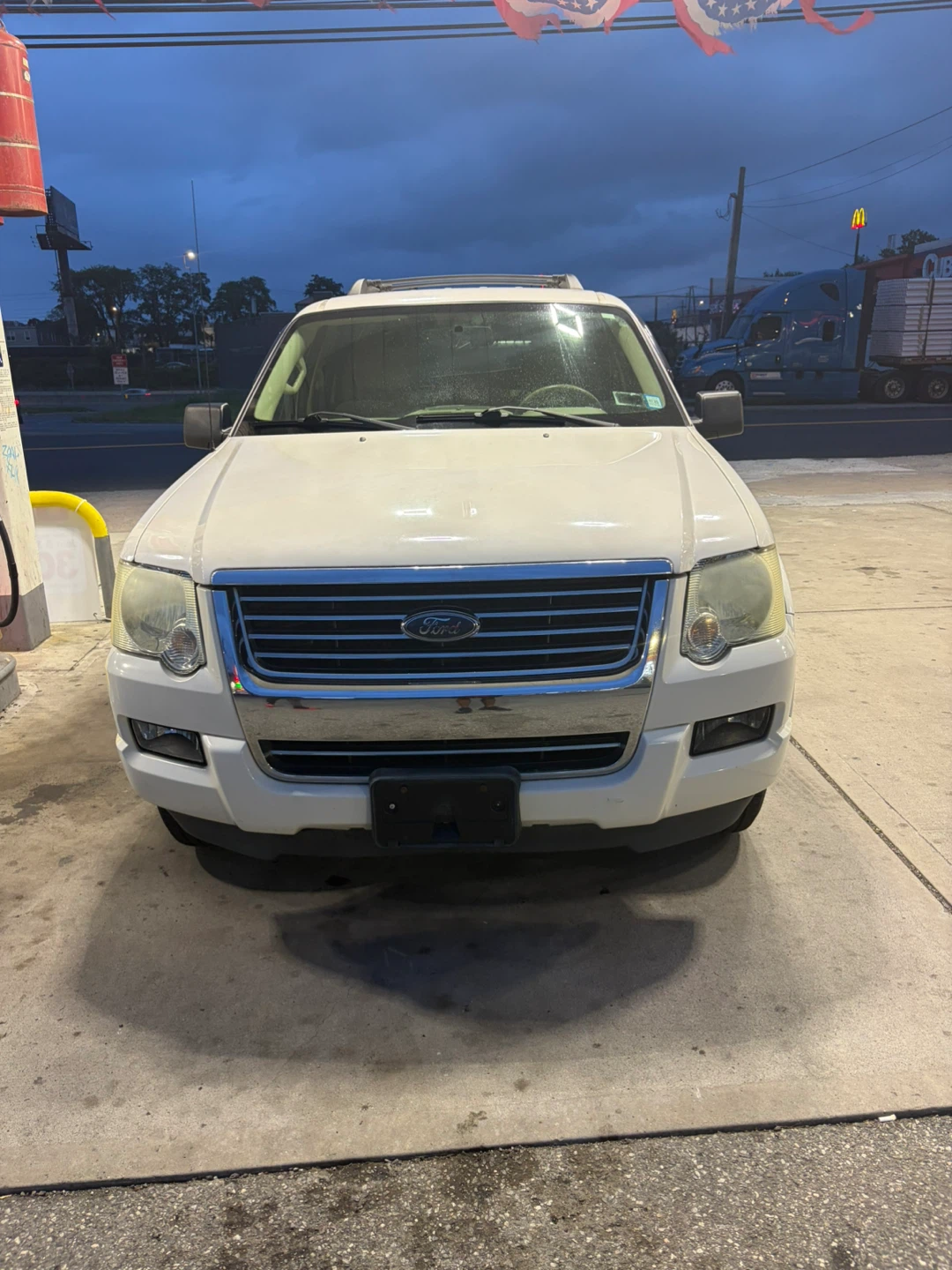 White Ford Explorer SUV